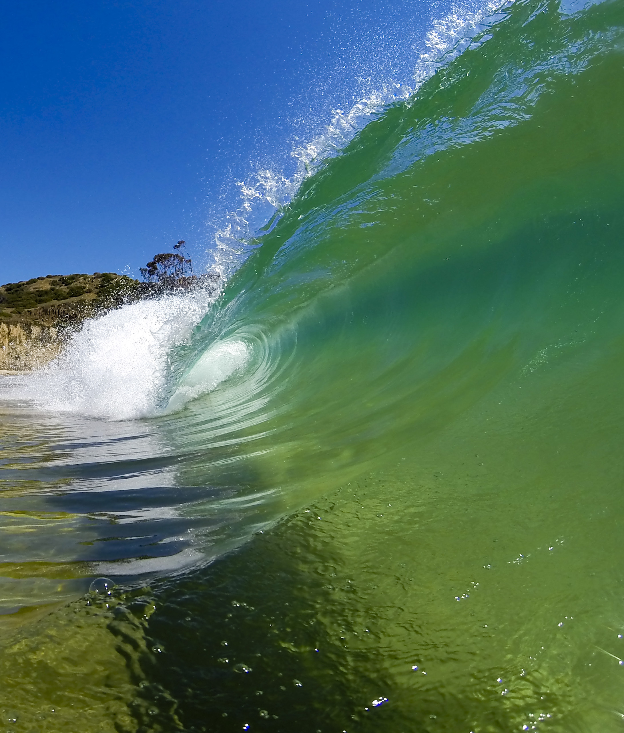 Spilling, Surging, Plunging: The Science of Breaking Waves | Swell ...