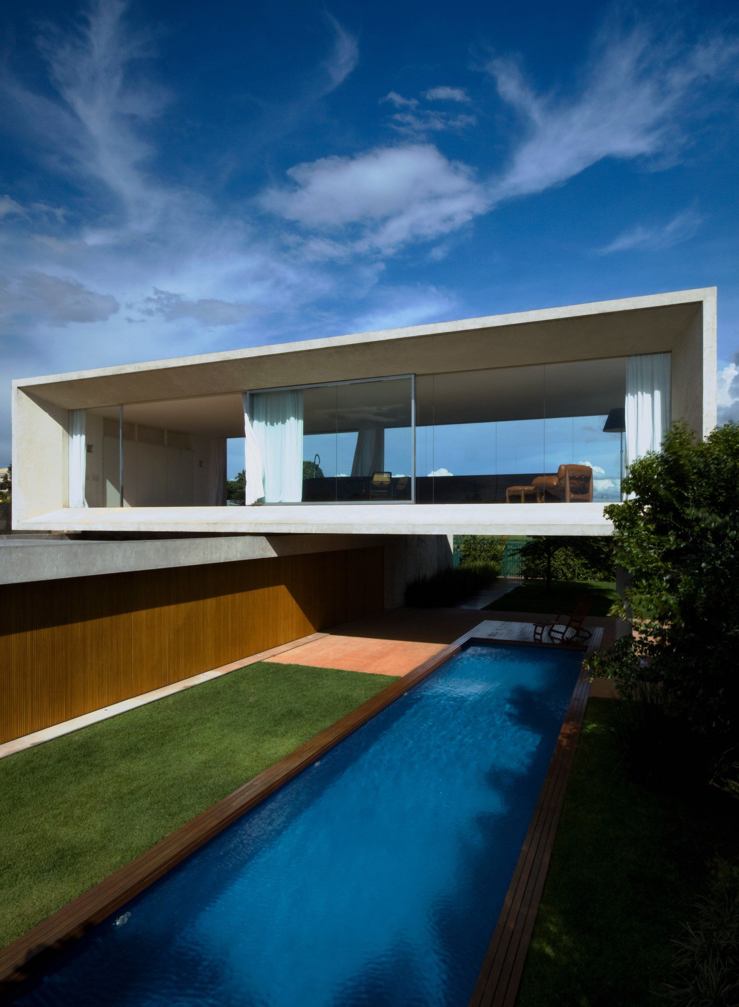Studio MK27 takes cues from Brazilian modernism for Osler House in ...