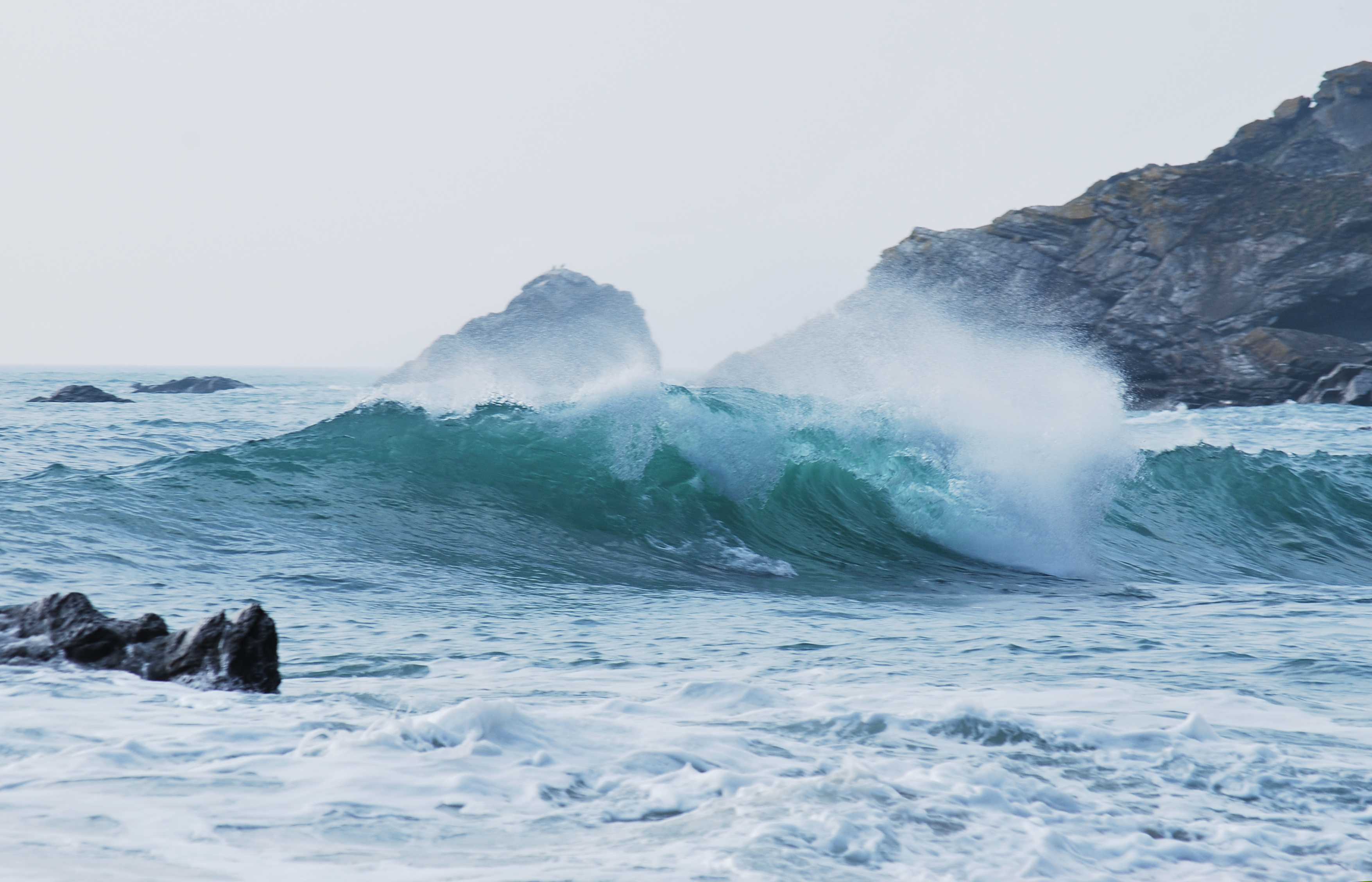 Breaking waves photo