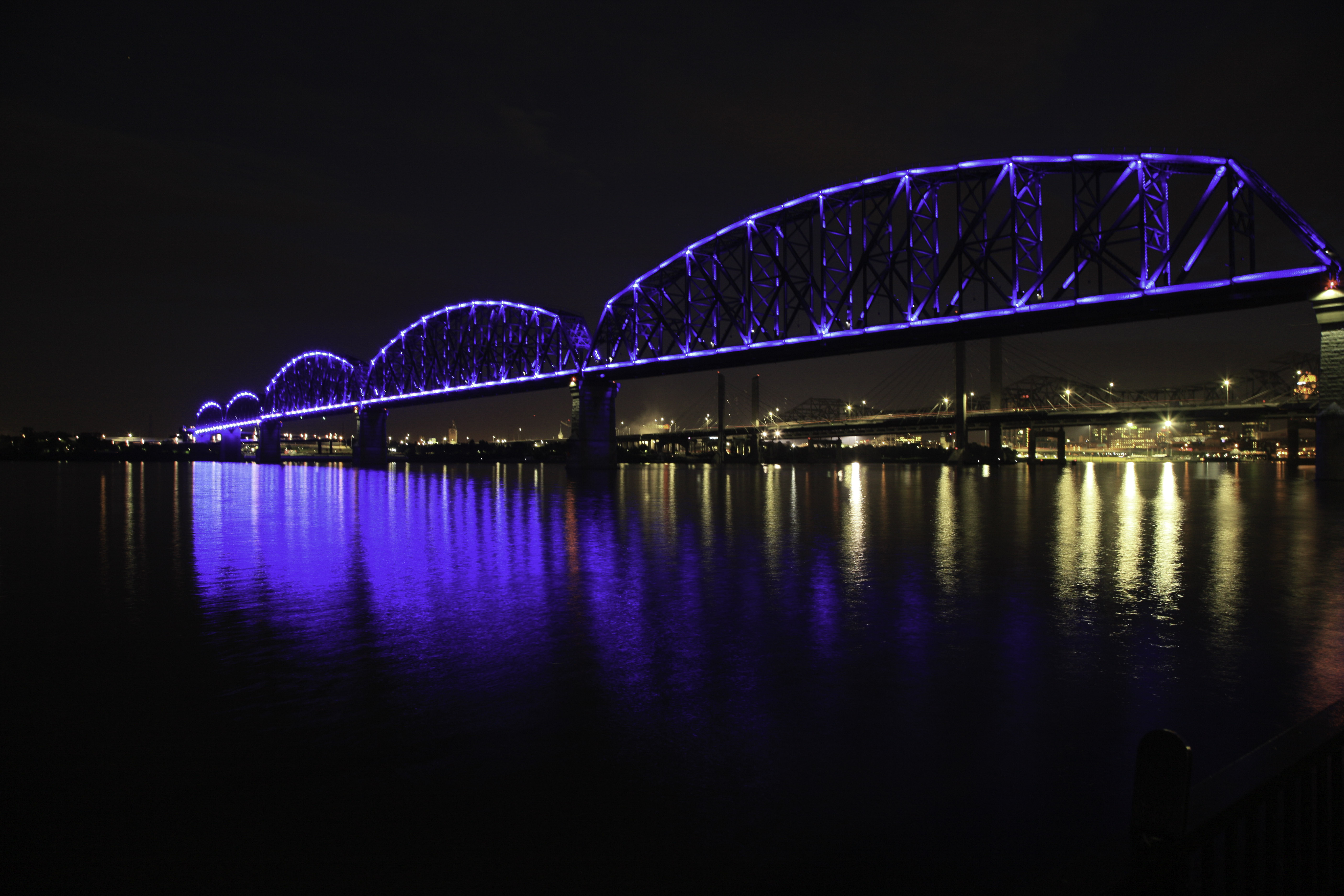 Bridge over the Water at night in Louisville, Kentucky image - Free ...