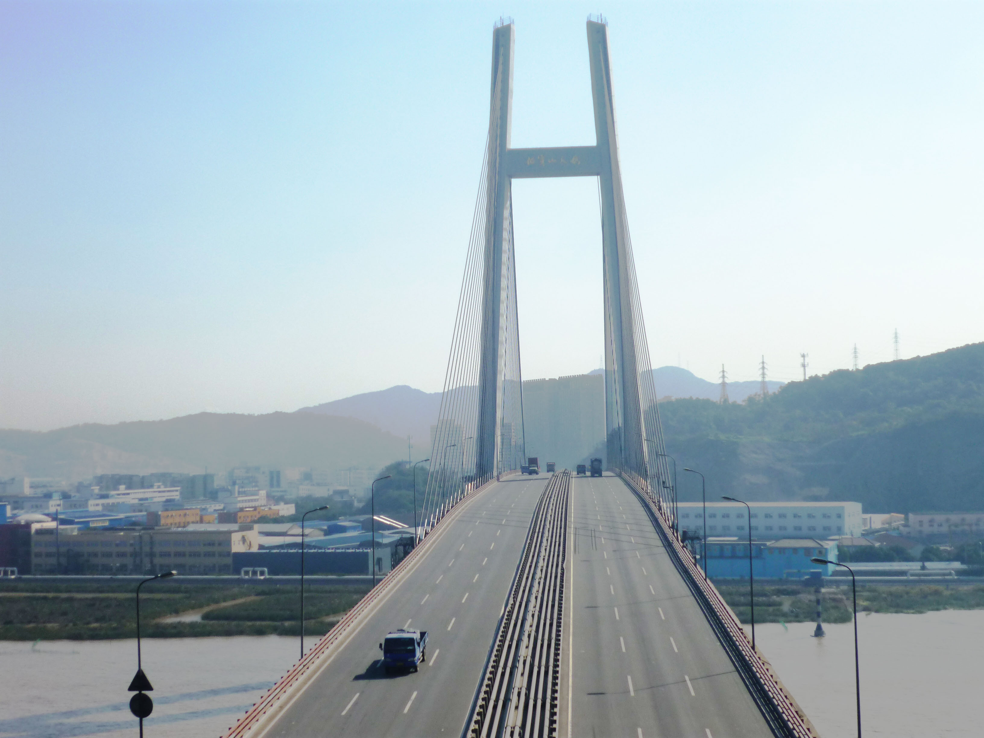 File:Zhaobaoshan Bridge Top View.JPG - Wikimedia Commons