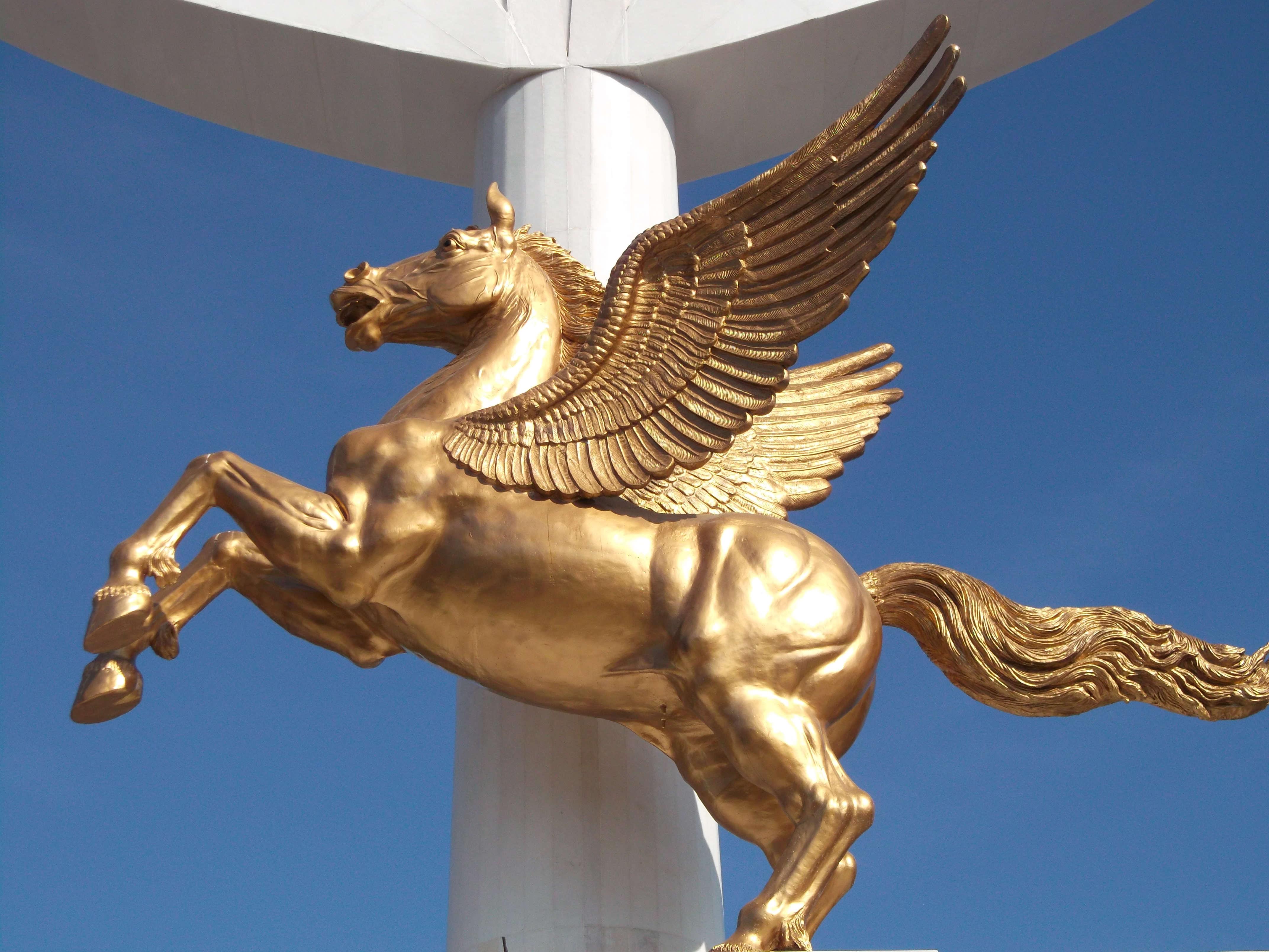 File:MGRMemorial Pegasus Closeup.jpg - Wikimedia Commons