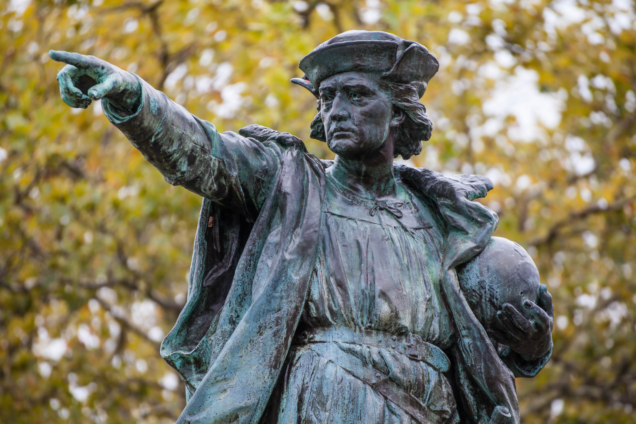 File:Christopher Columbus Statue close-up.jpg - Wikimedia Commons