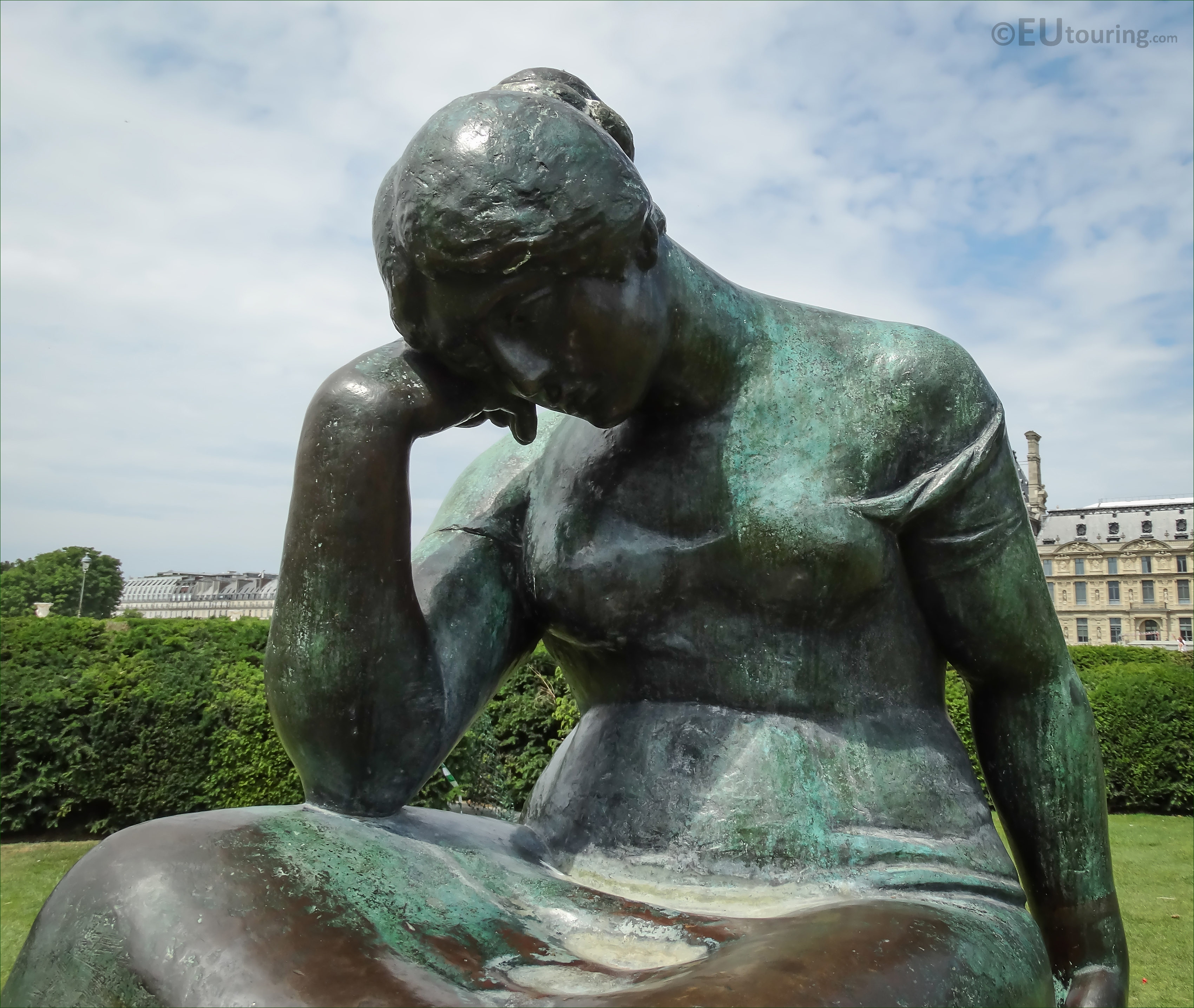 Photos of Douleur statue by A Maillol in Jardin du Carrousel - Page 413