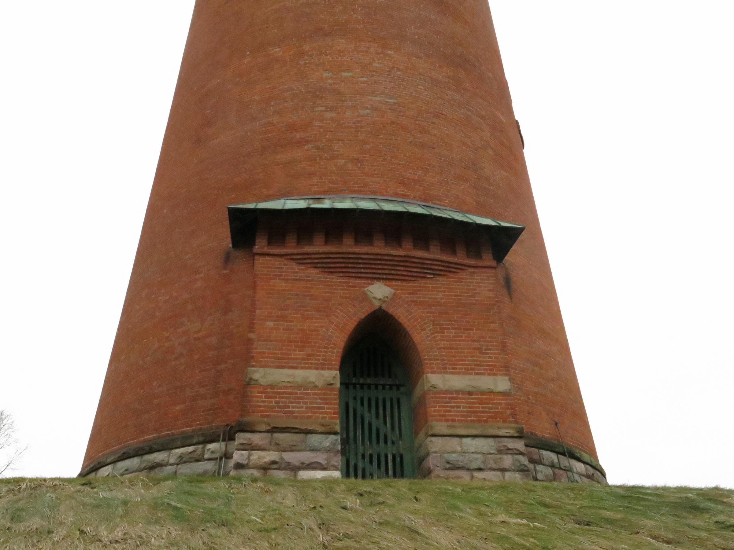 A Fear-of-Heights Test in an Old Water Tower | WMUK