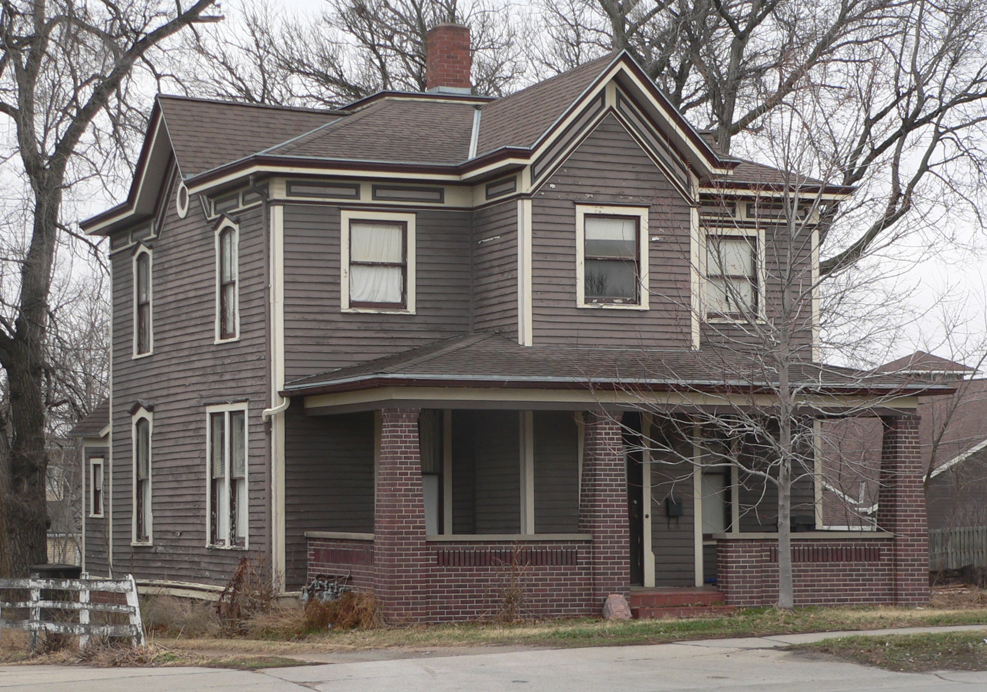 File:Guy A. Brown house from SE 1.JPG - Wikimedia Commons