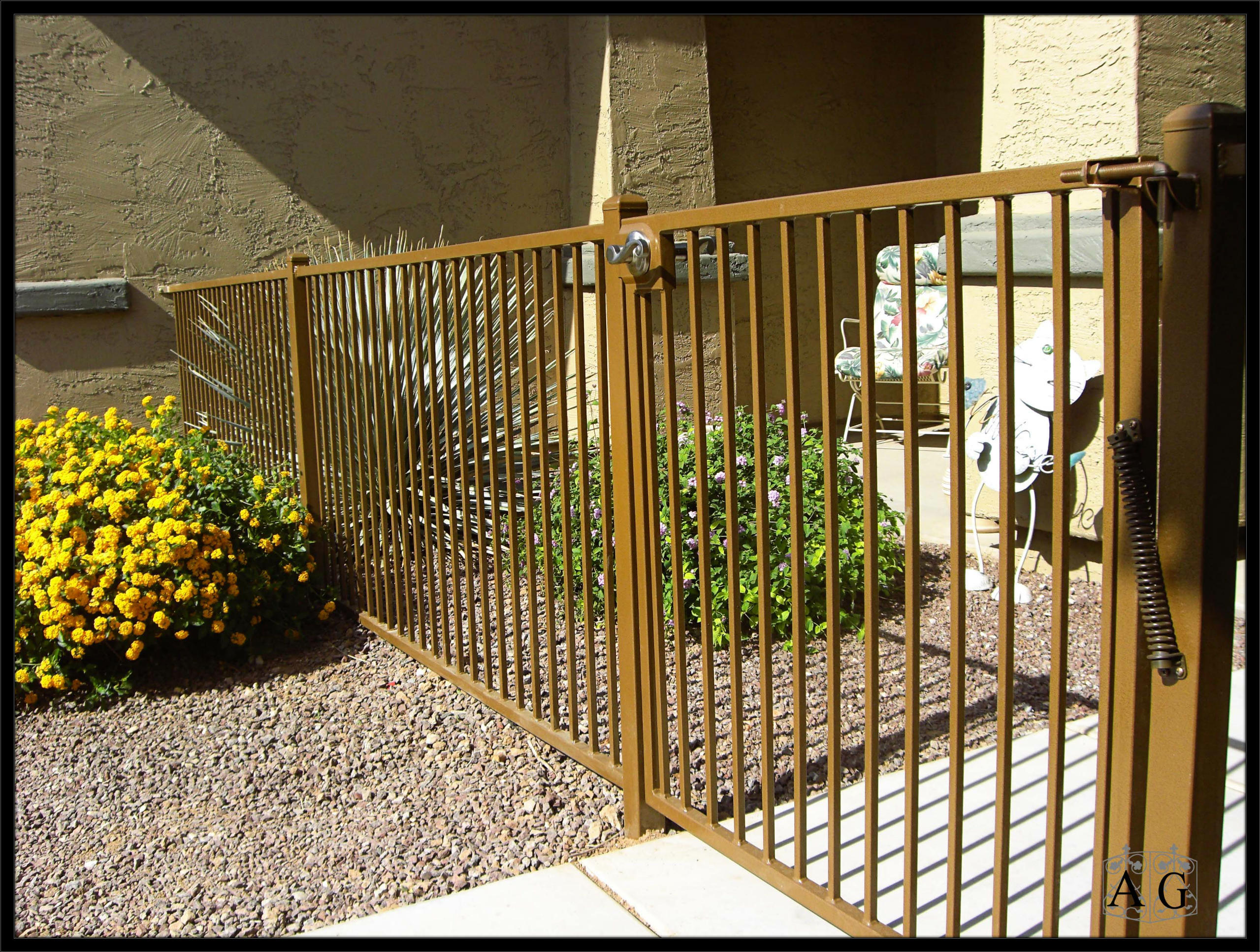 5 Tips on Vinyl, Wood, and Metal Fence Installation | Allied Gate Co.