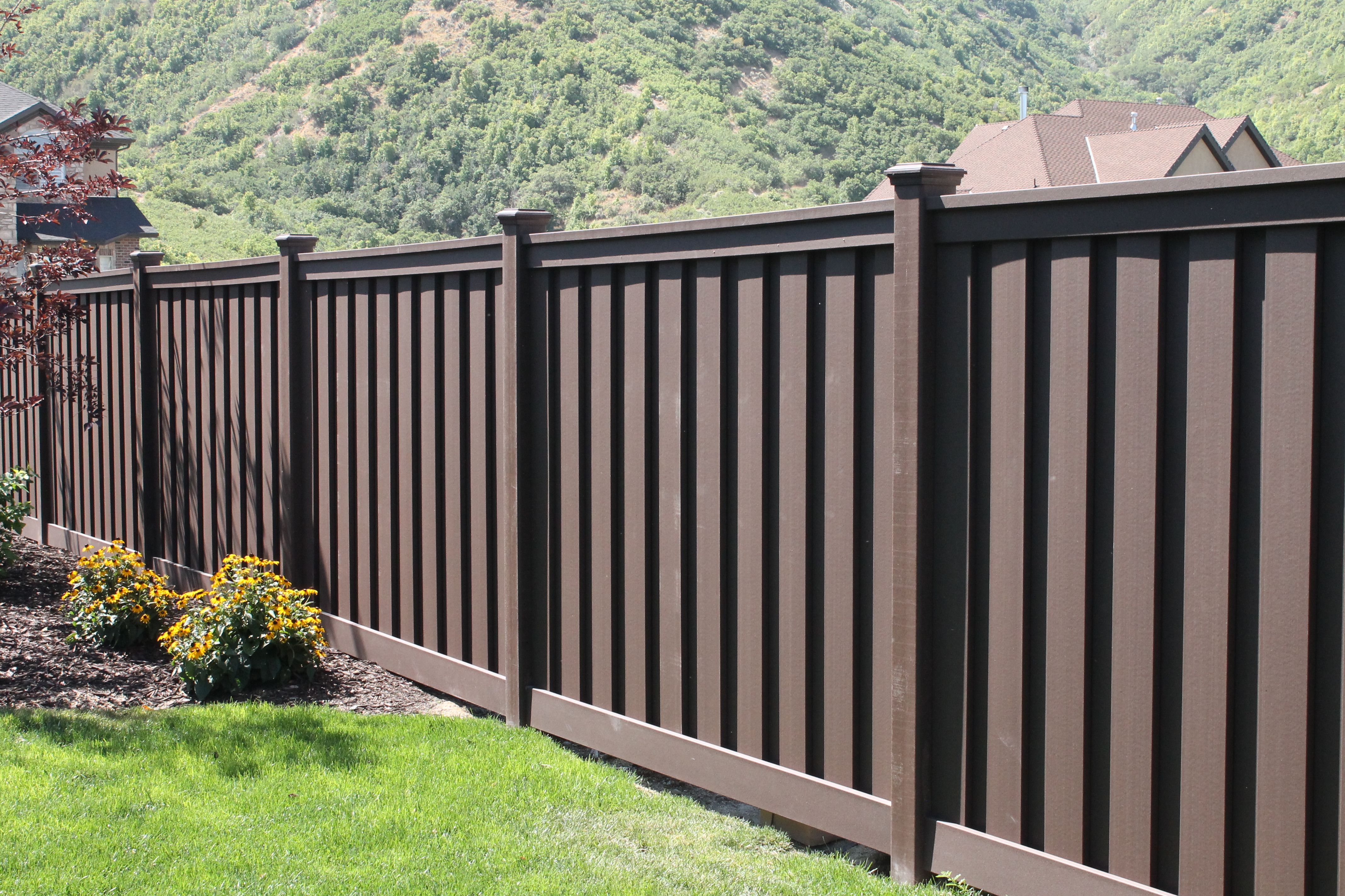 Trex Seclusions 6 ft. x 8 ft. Woodland Brown Wood-Plastic Composite ...
