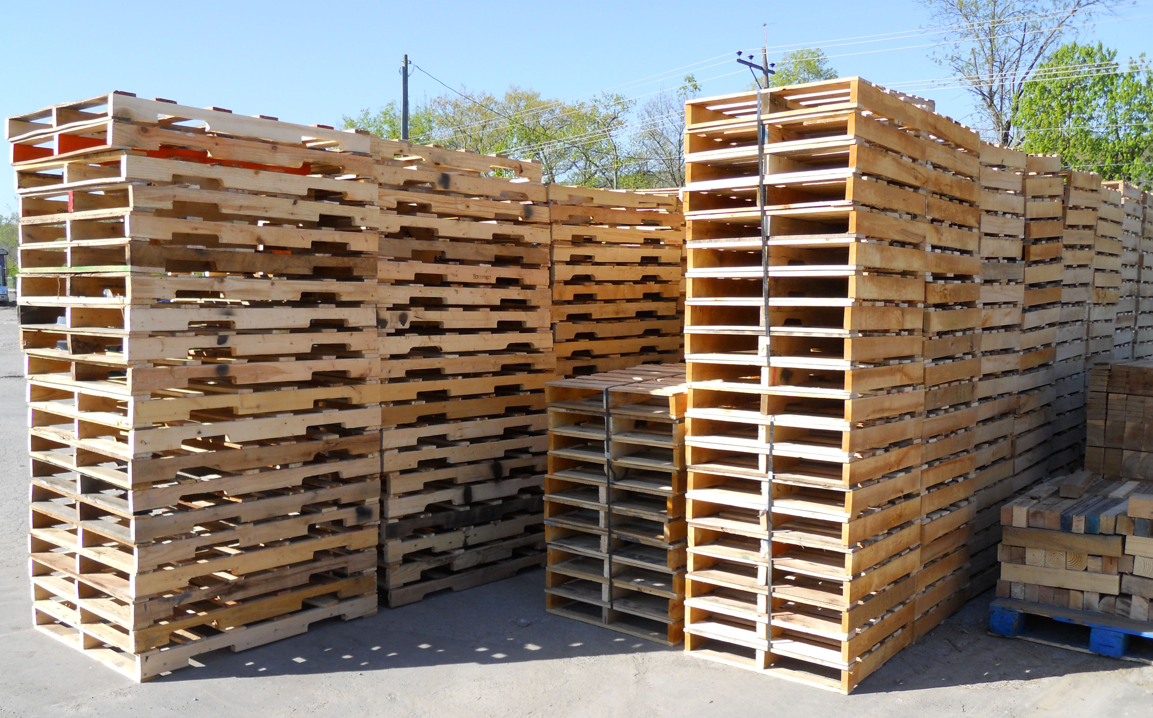 Pallets in Cleveland Ohio! (330)848-0313 Tri County Pallet sells ...