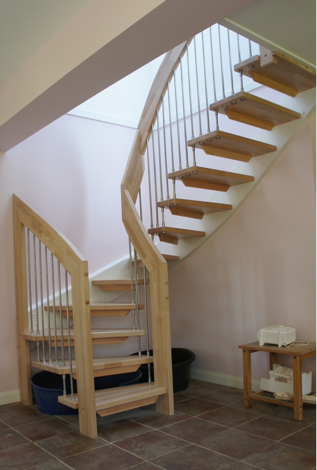 Simple Design Ideas Of Small Space Staircase With Brown Wooden Small ...