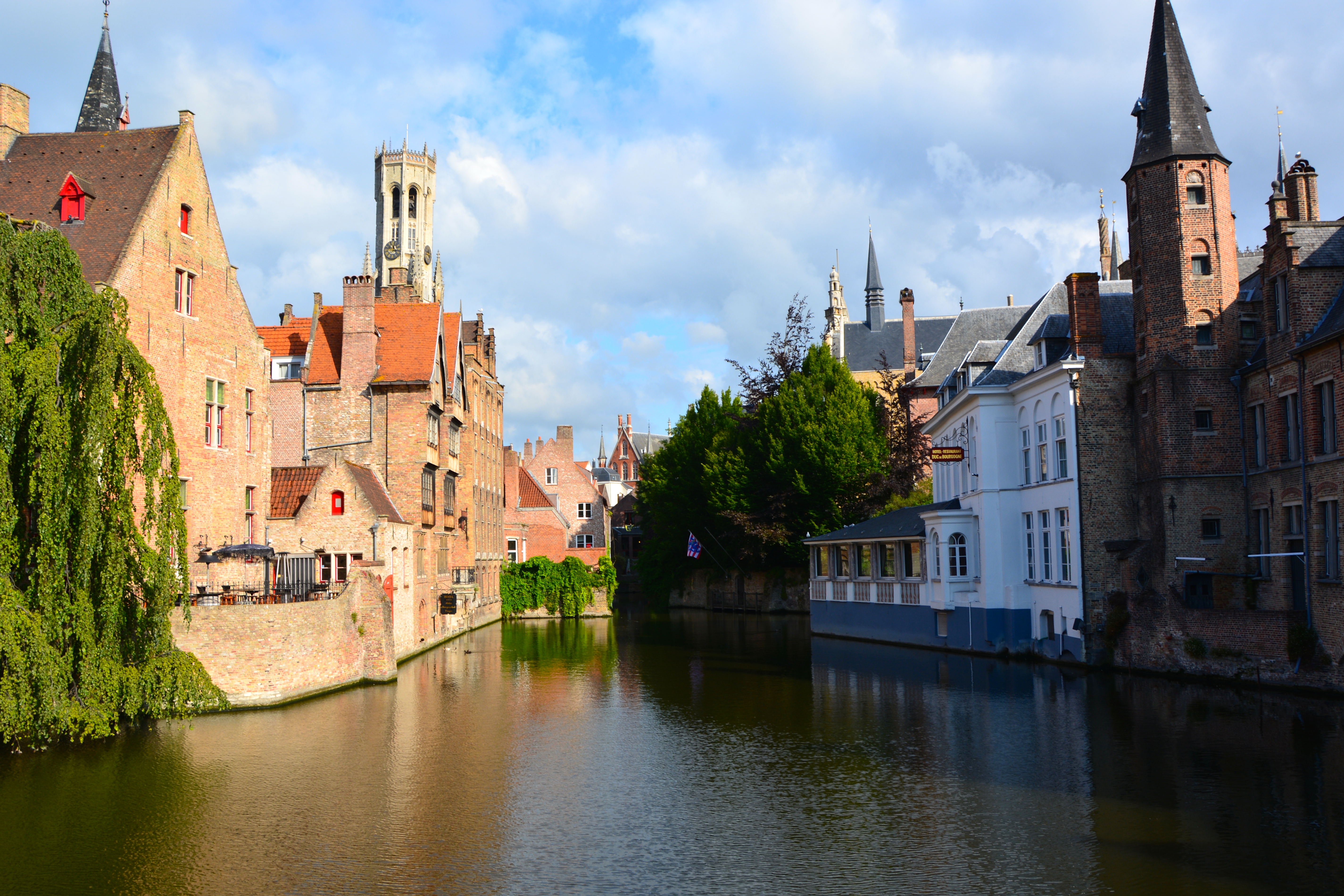 7 Reasons to fall in love with Brugge – Karma Suitcase