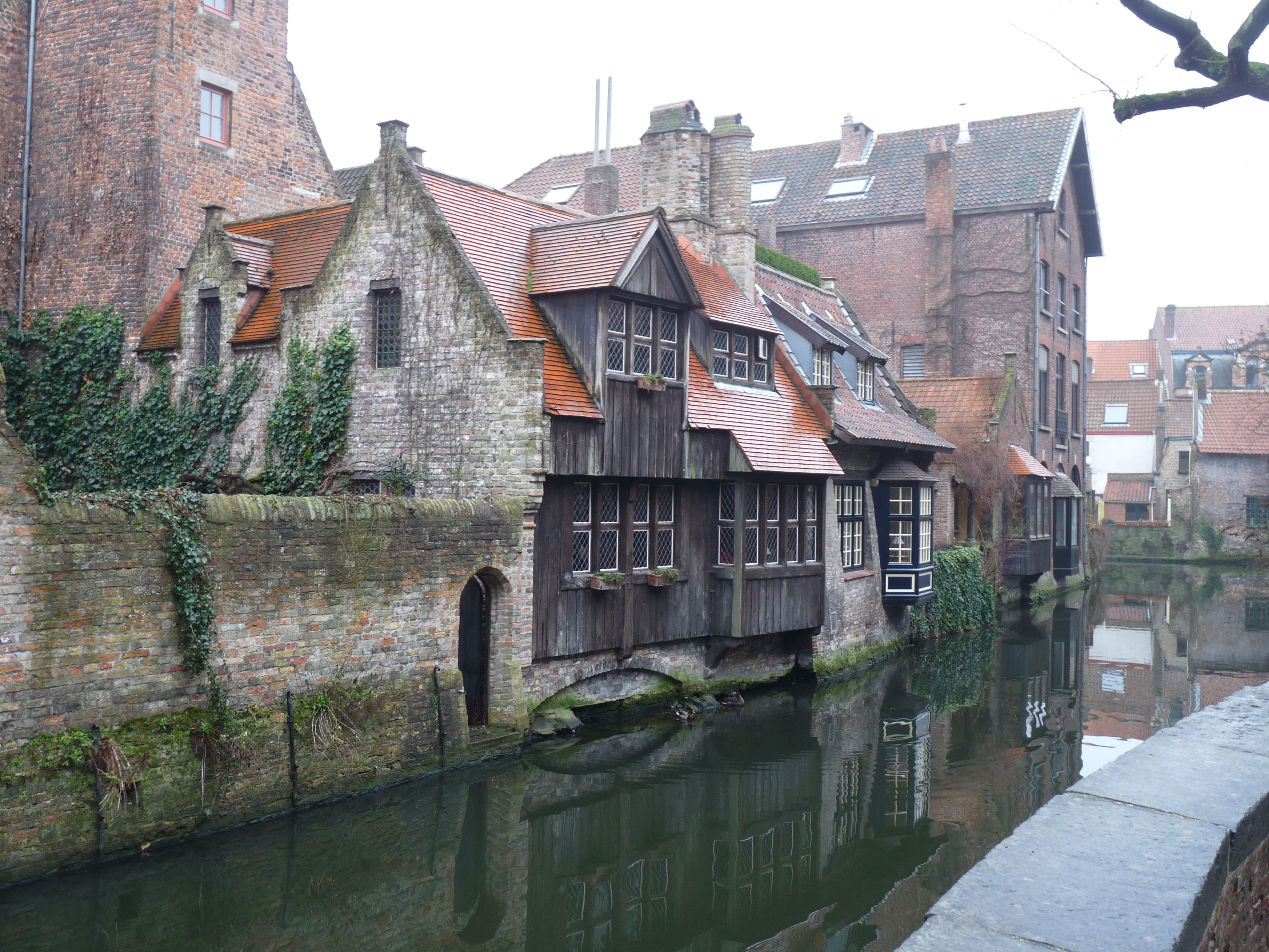 Brugge, Belgium: Venice of the North | Nicole Basaraba's Uni-Verse-City