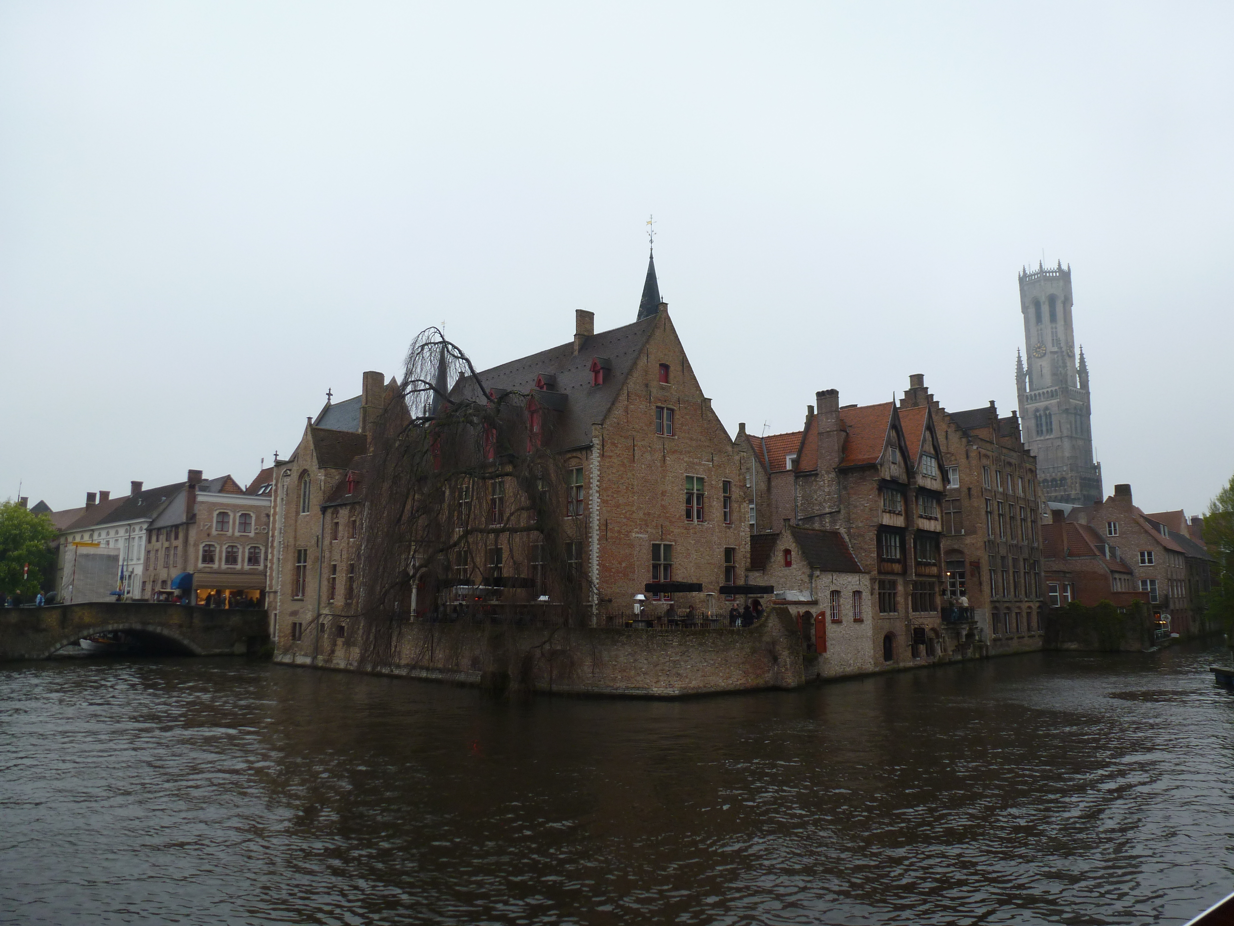 Canals of Brugge - The Curious Explorers