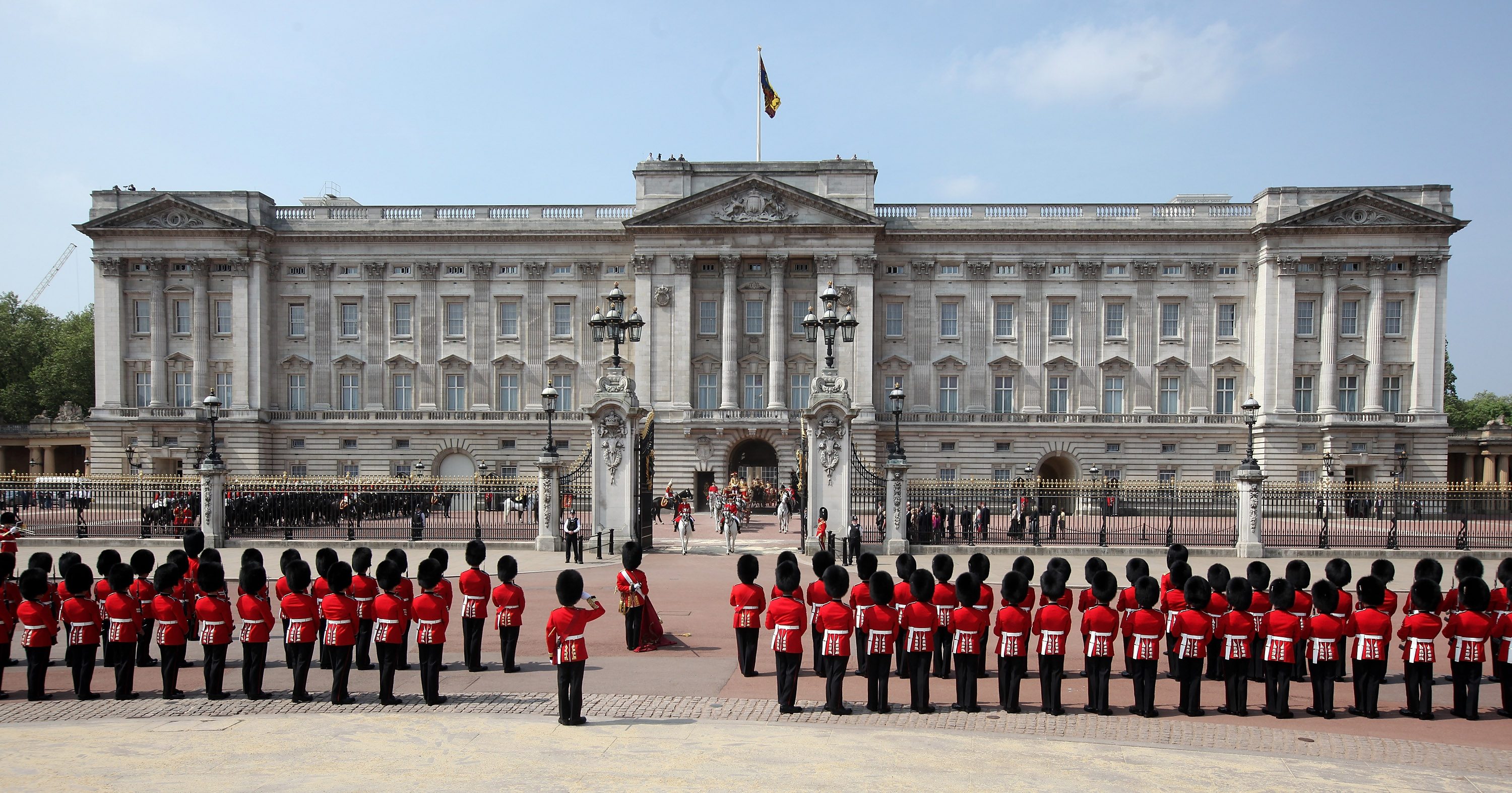 You Can Live With the British Royal Family in Buckingham Palace, but ...