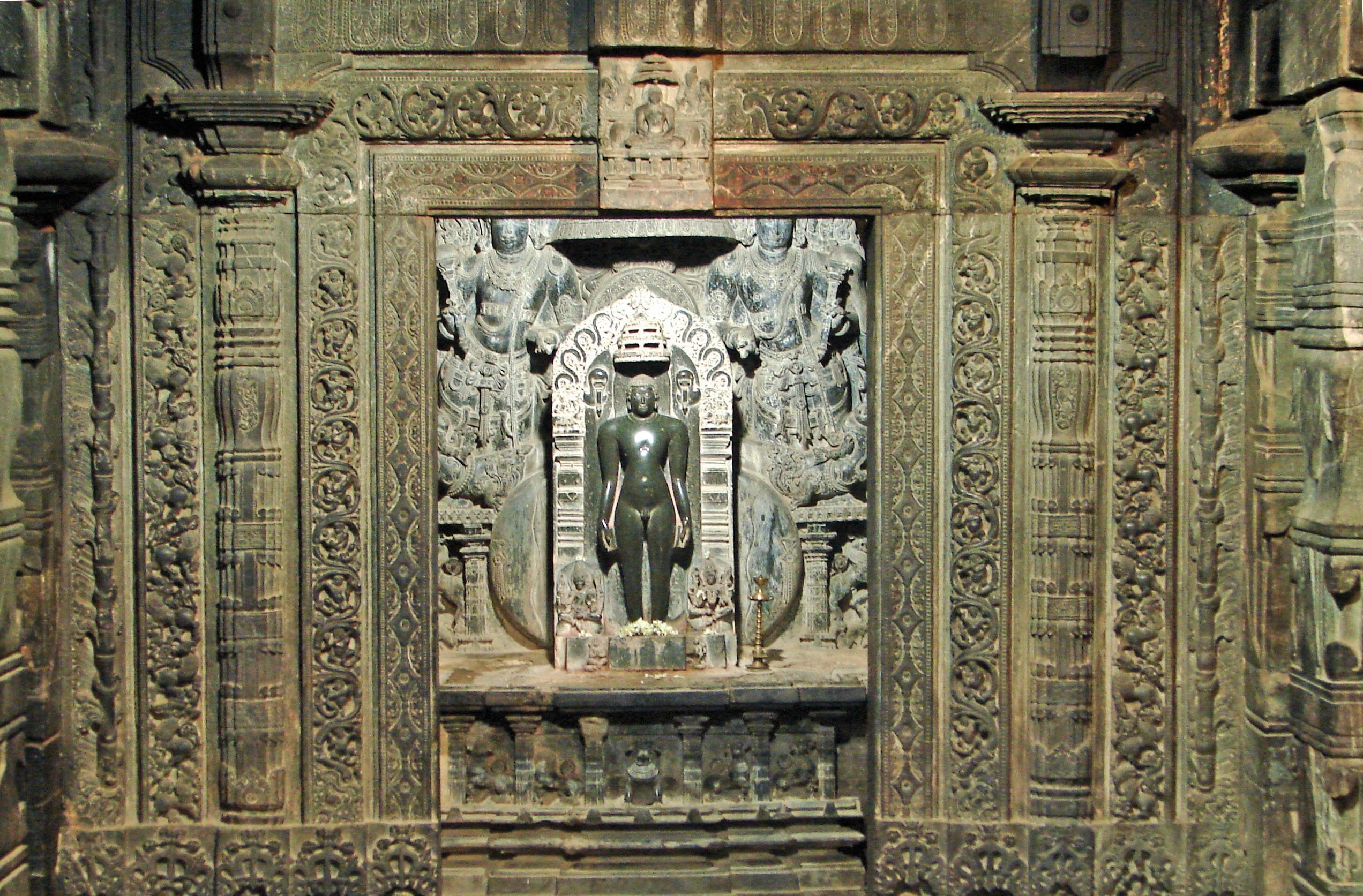 Jain Temple, Lakkundi - Wikiwand