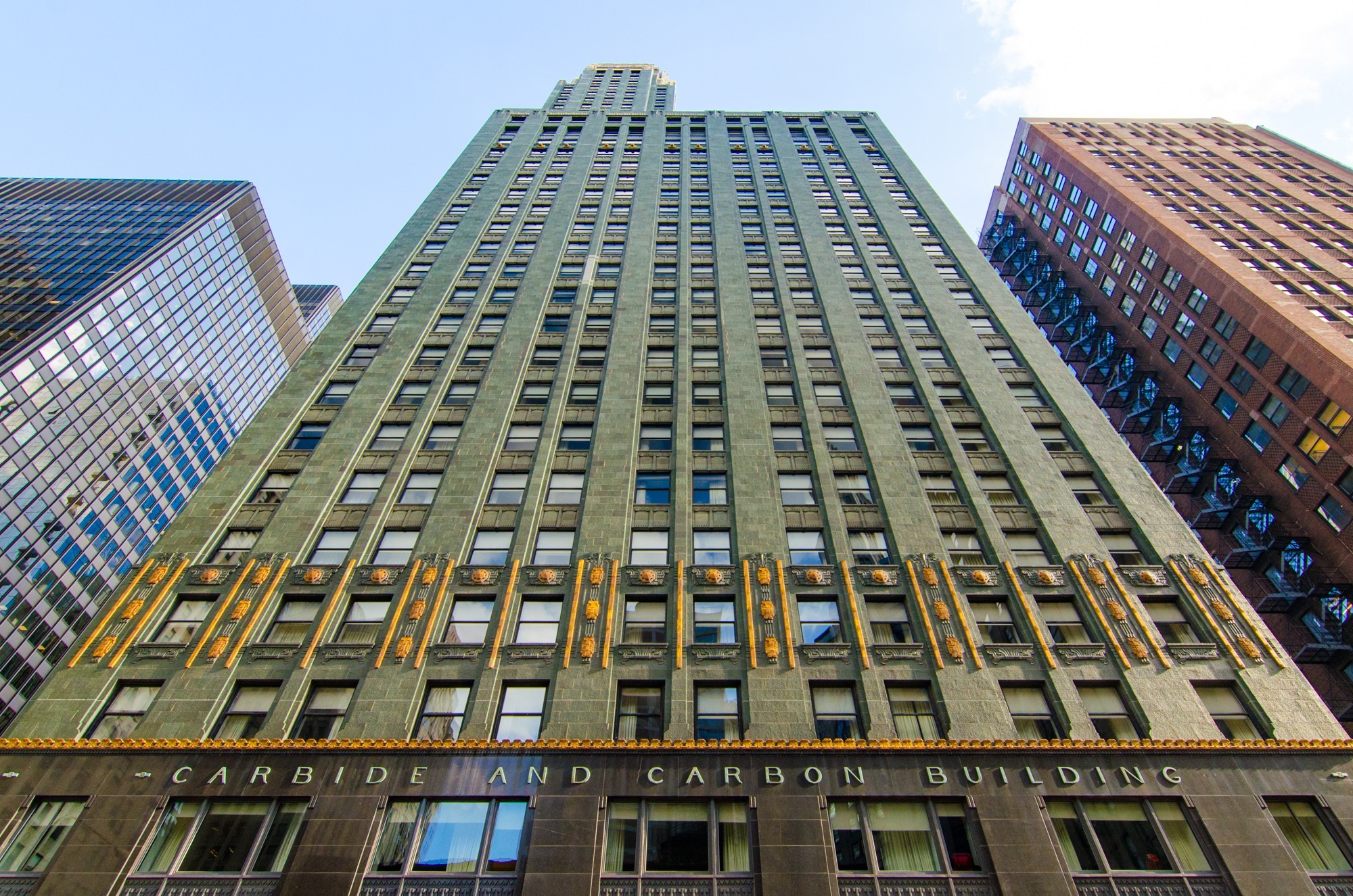 Carbide and Carbon Building · Buildings of Chicago · Chicago ...