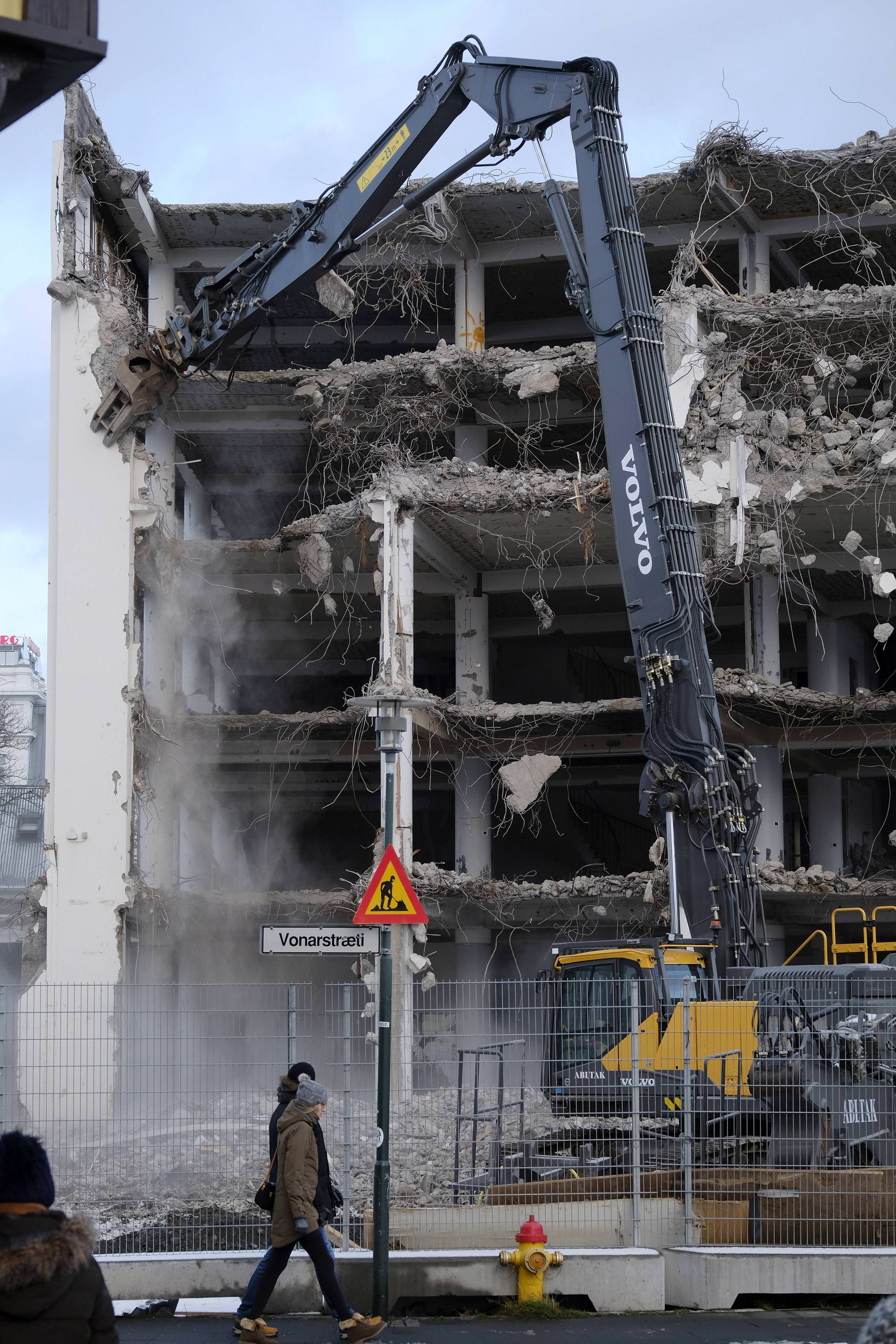Iconic Reykjavík Building Demolished | Iceland Review