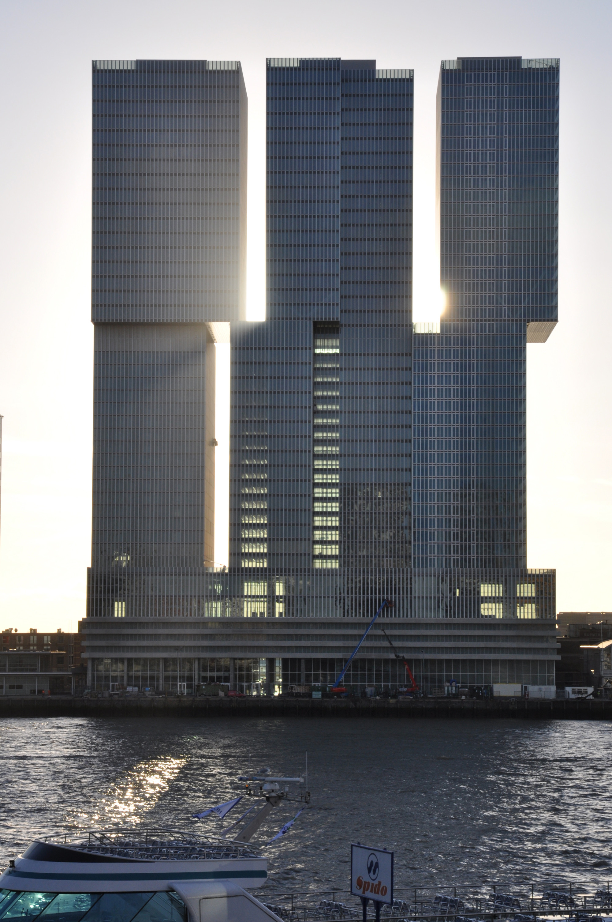 De Rotterdam / OMA | ArchDaily