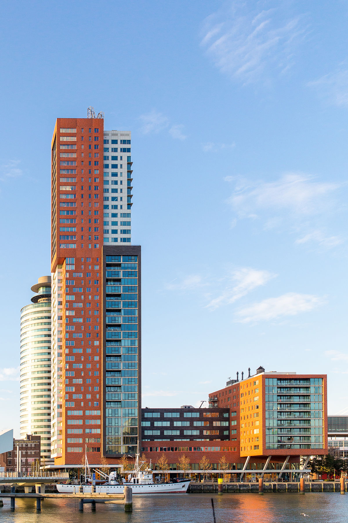 Montevideo (Rotterdam) - Wikipedia