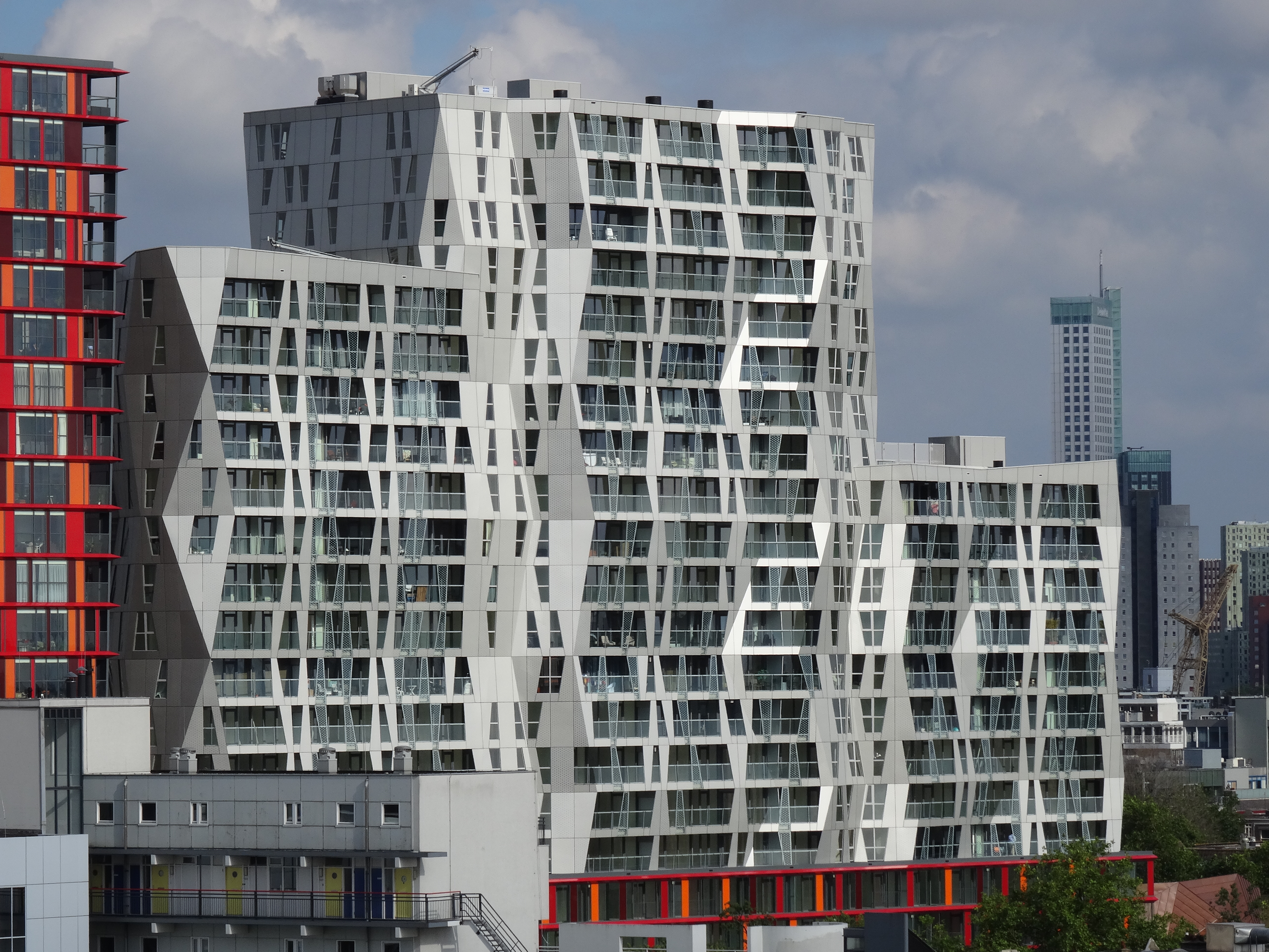 File:De Calypso - Rotterdam - View of the building as seen from the ...