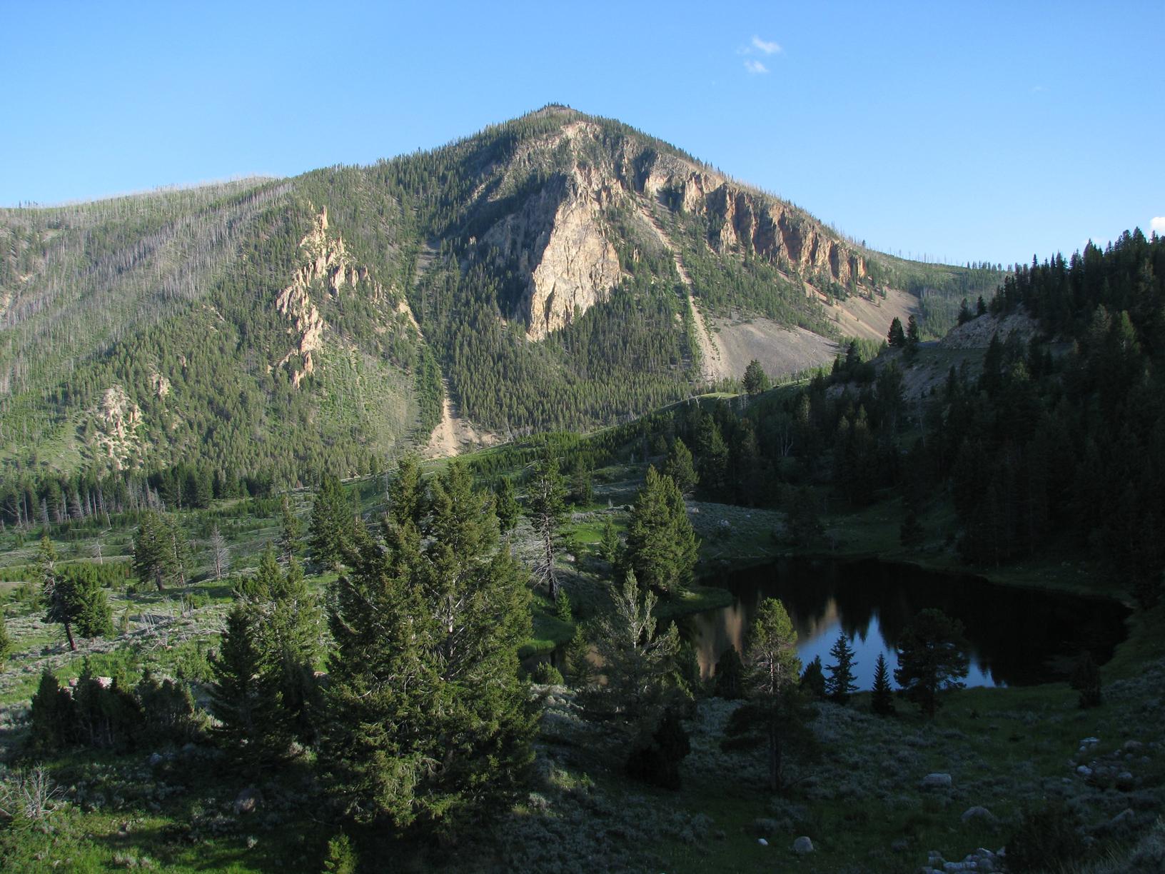 Bunsen Peak : Climbing, Hiking & Mountaineering : SummitPost