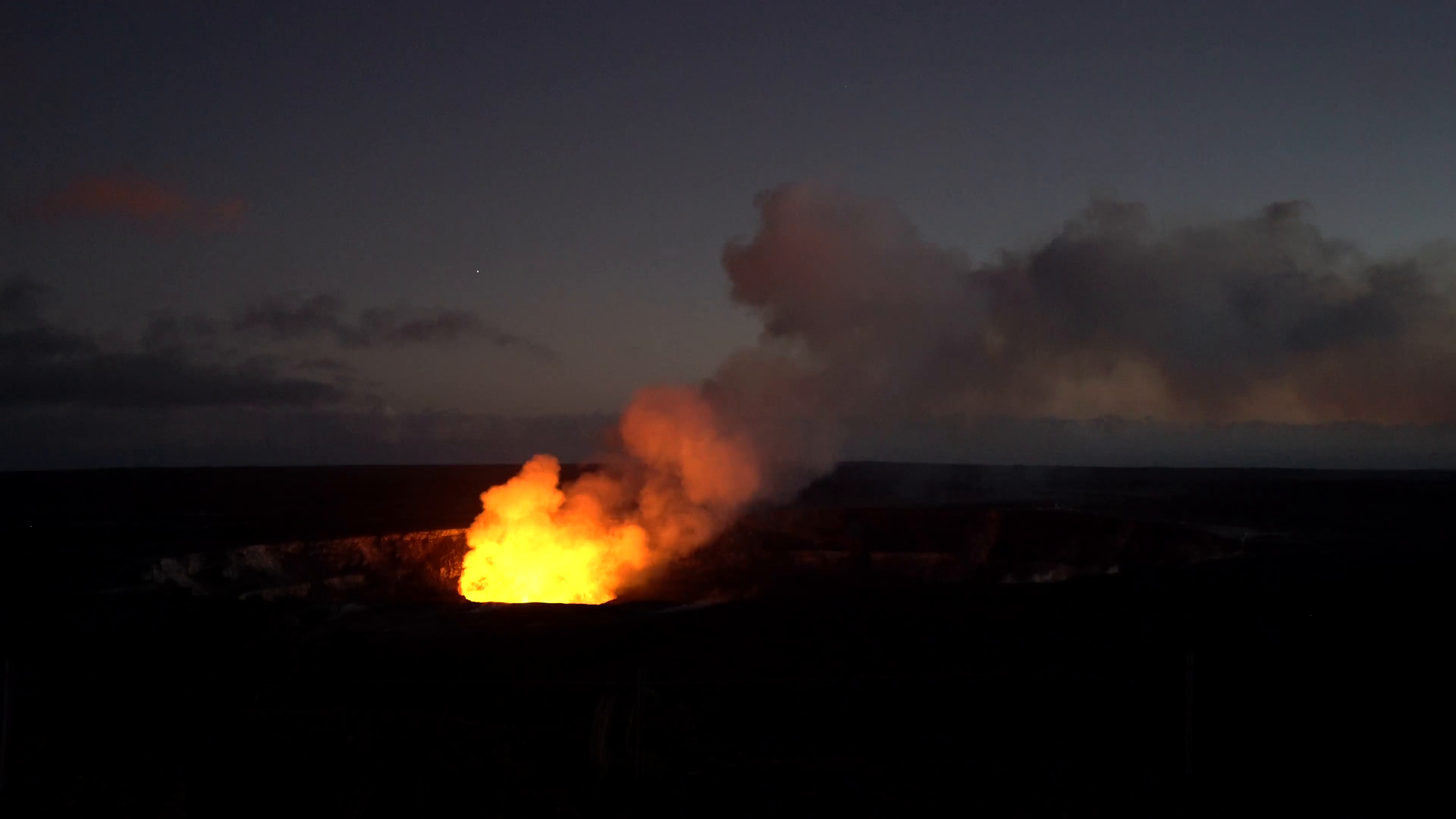 Kilauea volcano crater, burning lava lake at night - Hawaii, Big ...