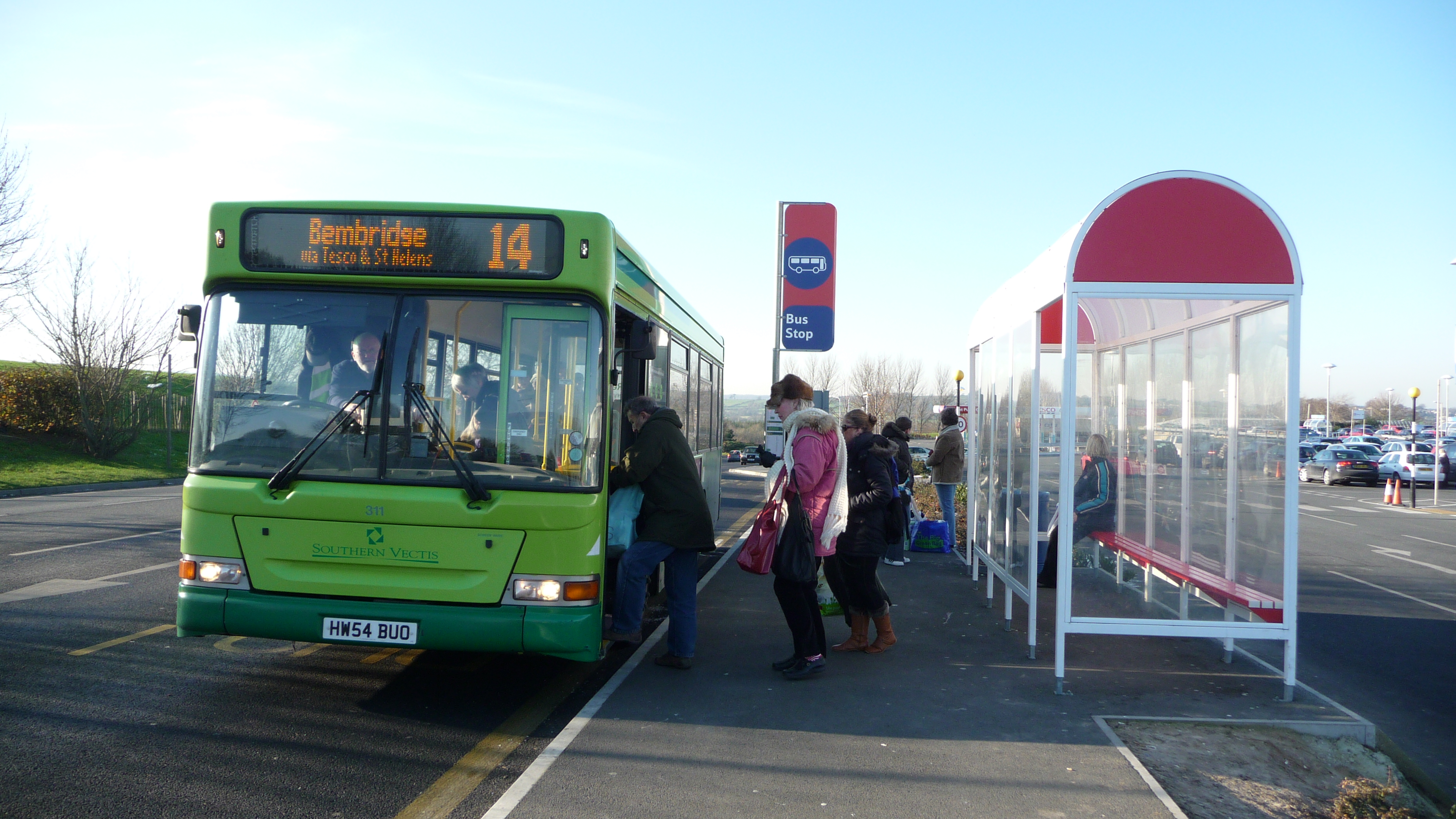 File:Southern Vectis 311 HW54 BUO and Ryde Tesco bus stop.JPG ...