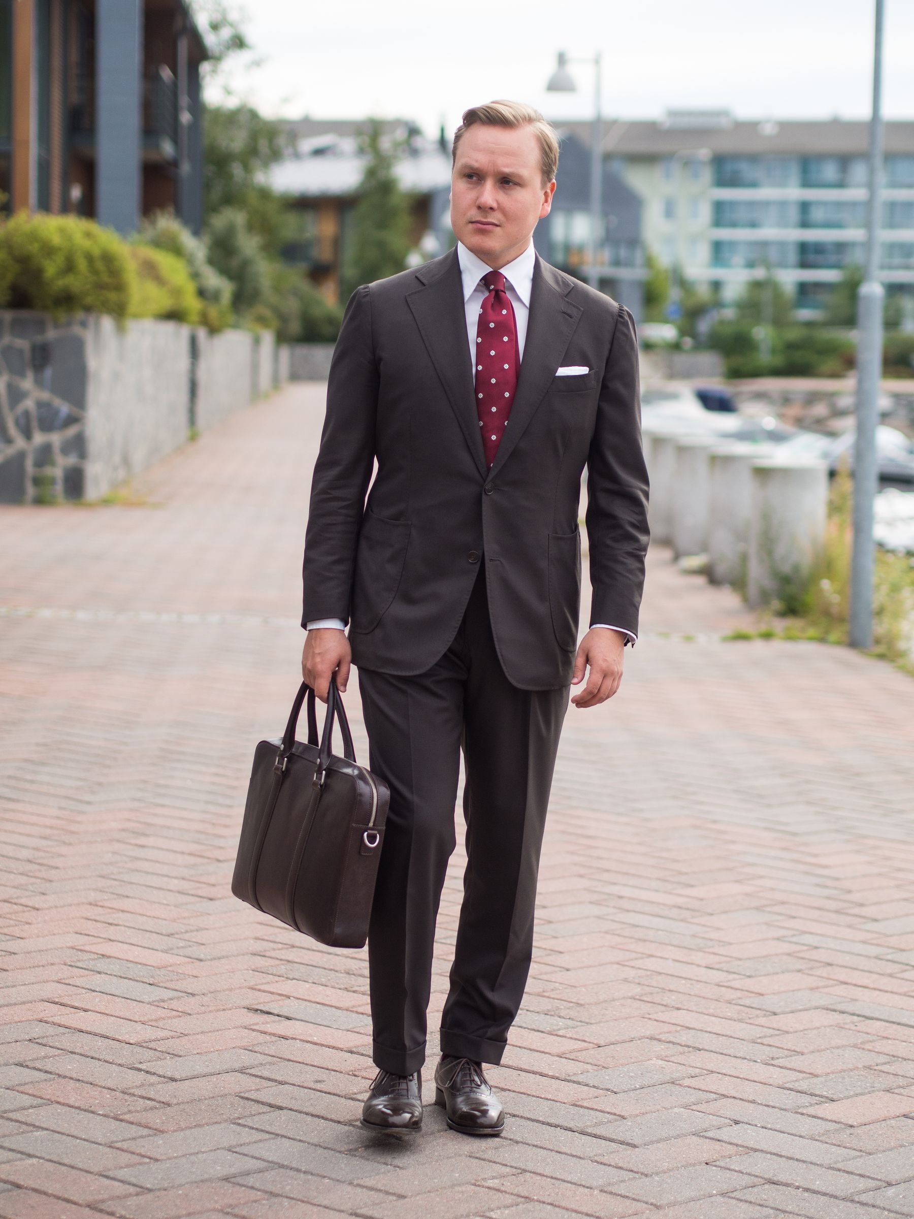 Dark Brown Business Suit for Four Seasons