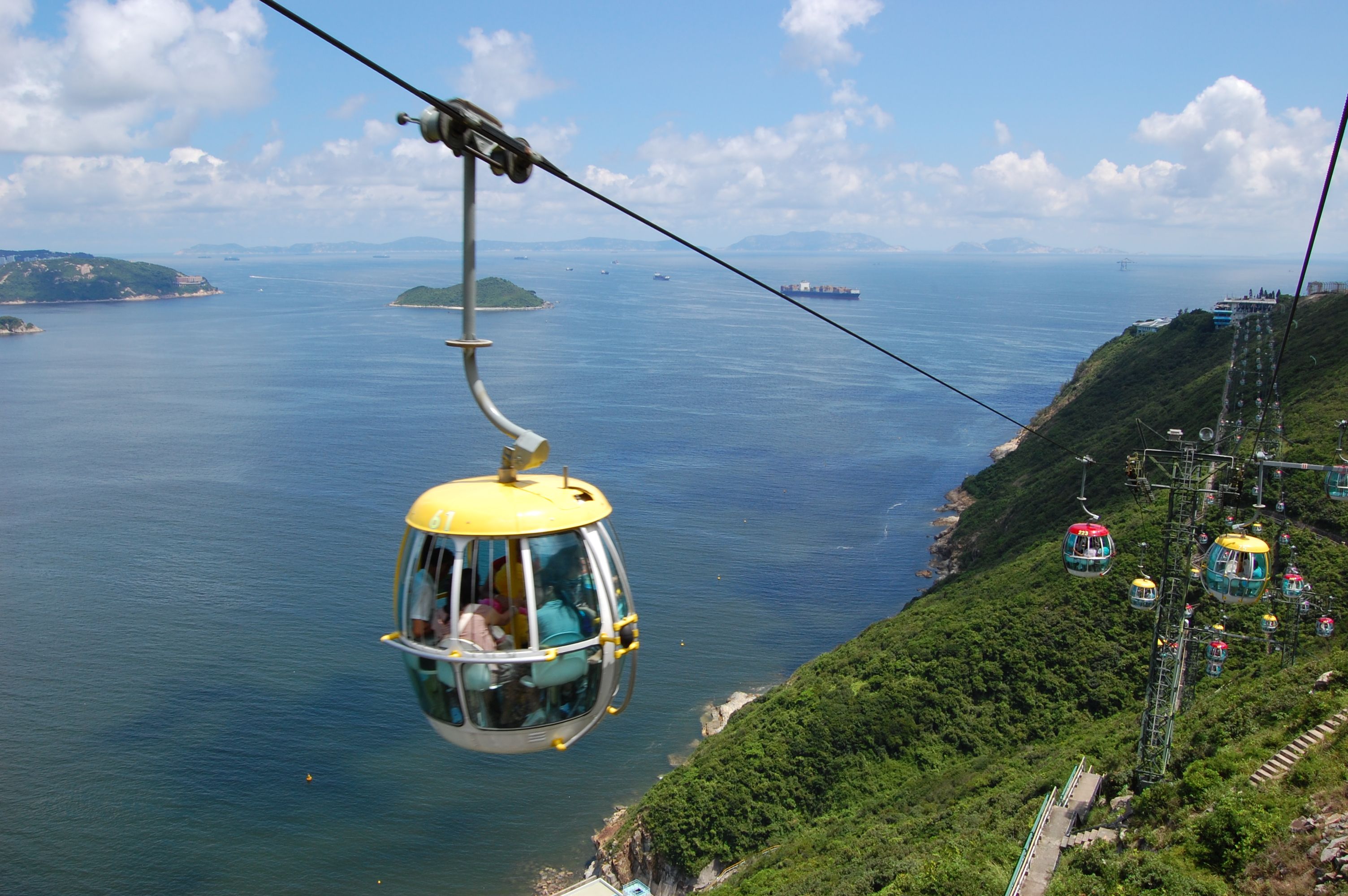 Cable Car Ride Between the Two Parks at Ocean Park | ☀Amusement ...