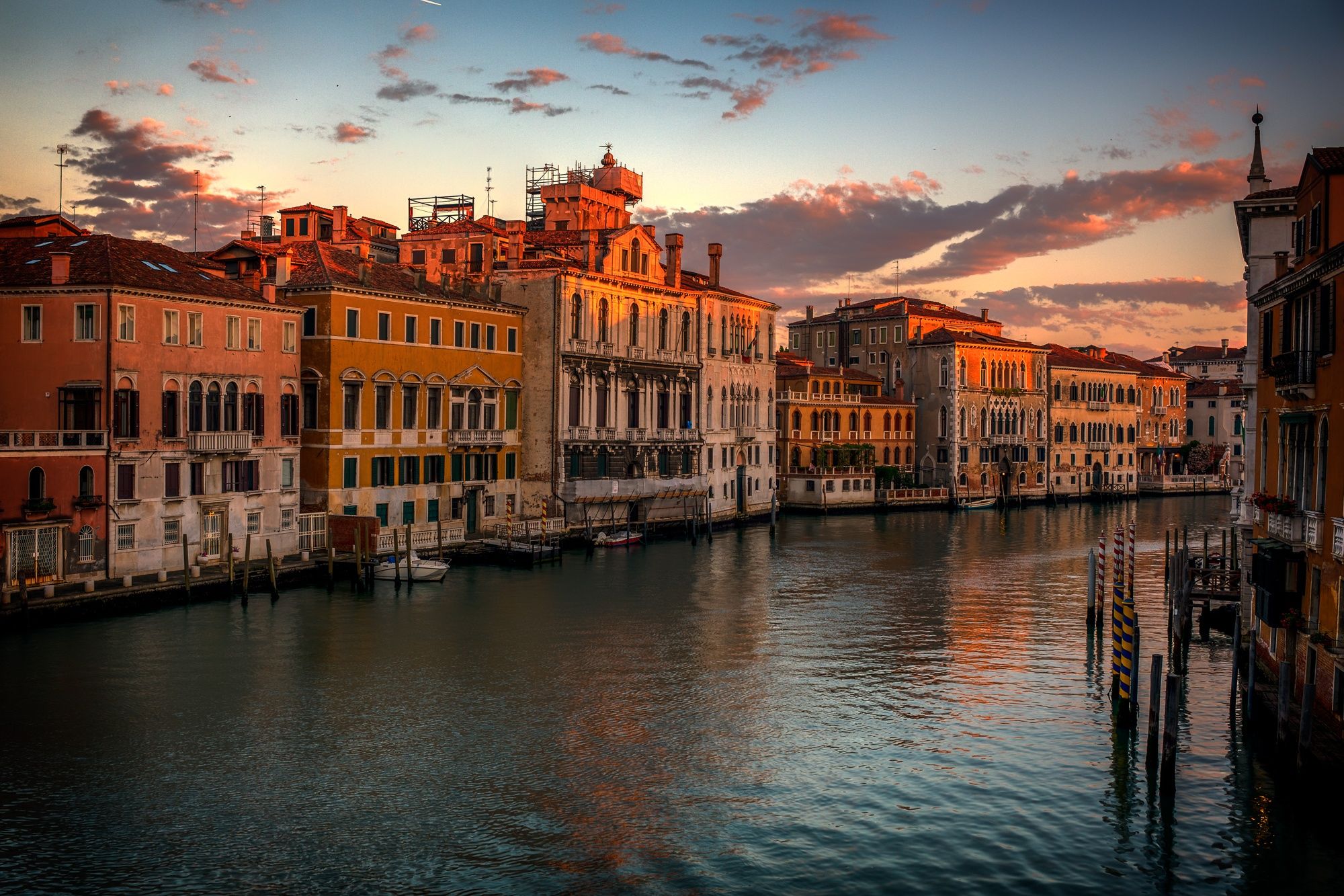 Caligo in Venice - In Venetian language, Caligo (or caigo) means ...