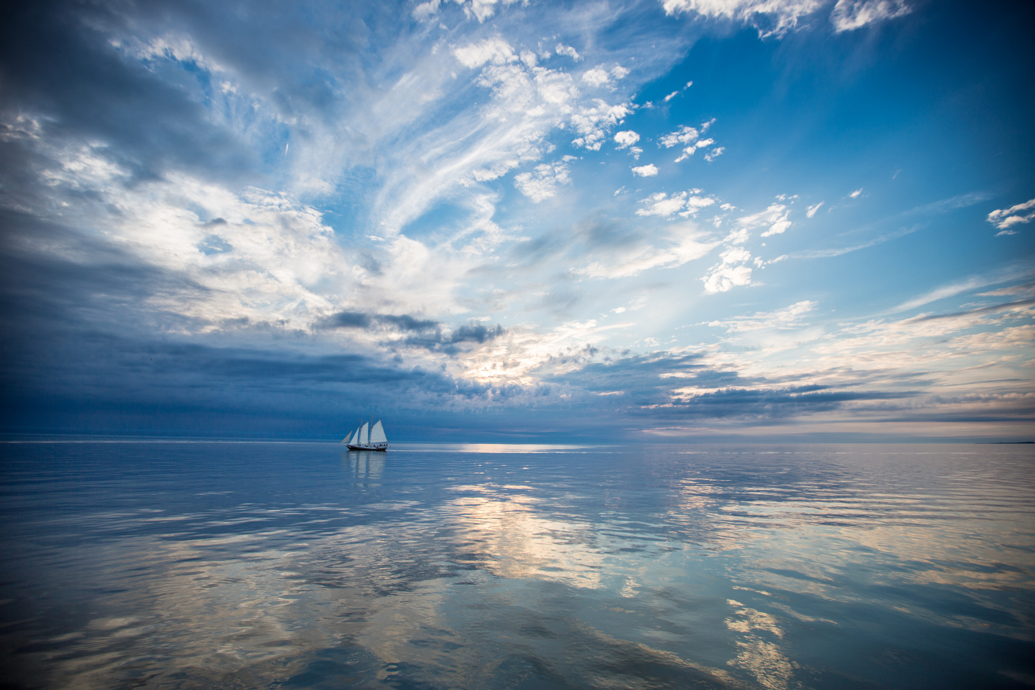 Sailing ship on the calm water / 2048 x 1365 / Water / Photography ...