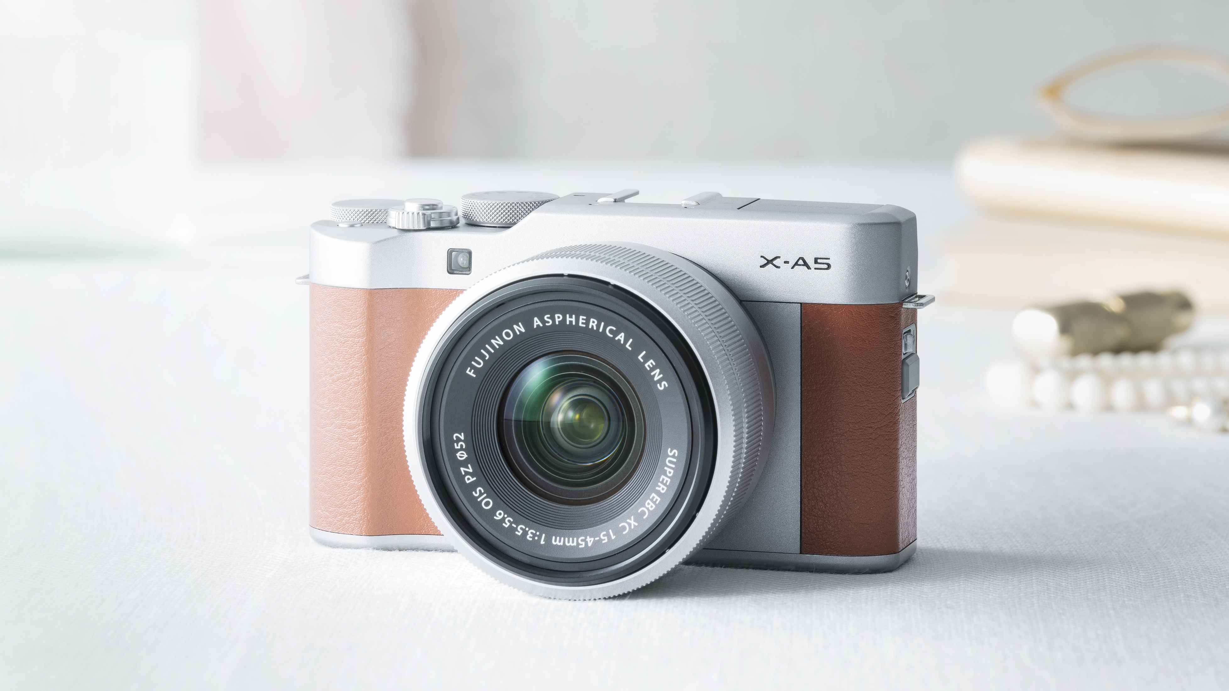 The Fujifilm X-A5 is the retro camera for selfie lovers | TechRadar