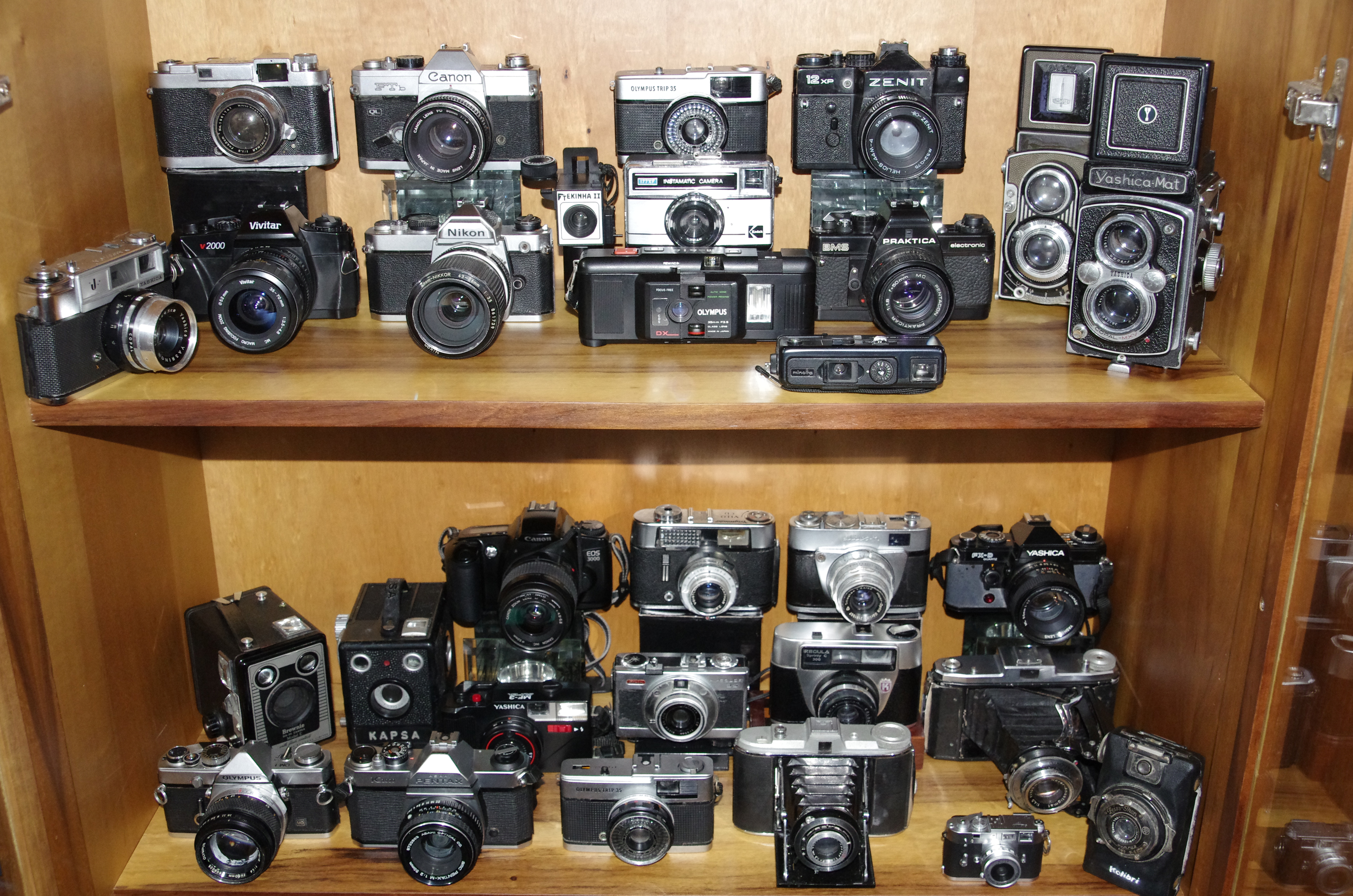 File:Old Cameras Collection 30.JPG - Wikimedia Commons