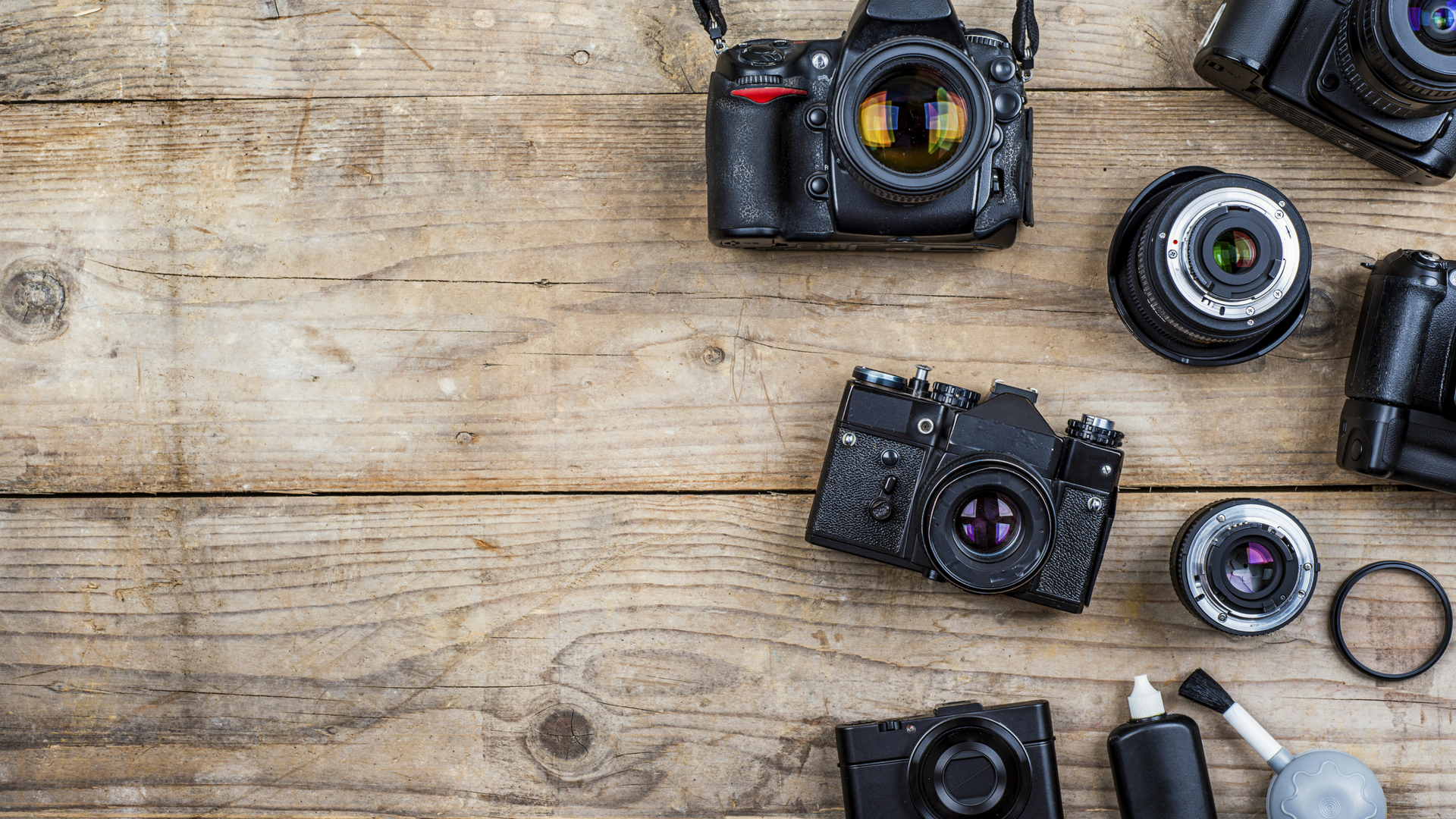 Camera Gear Checklist for Travel Photography - PhotoJeepers