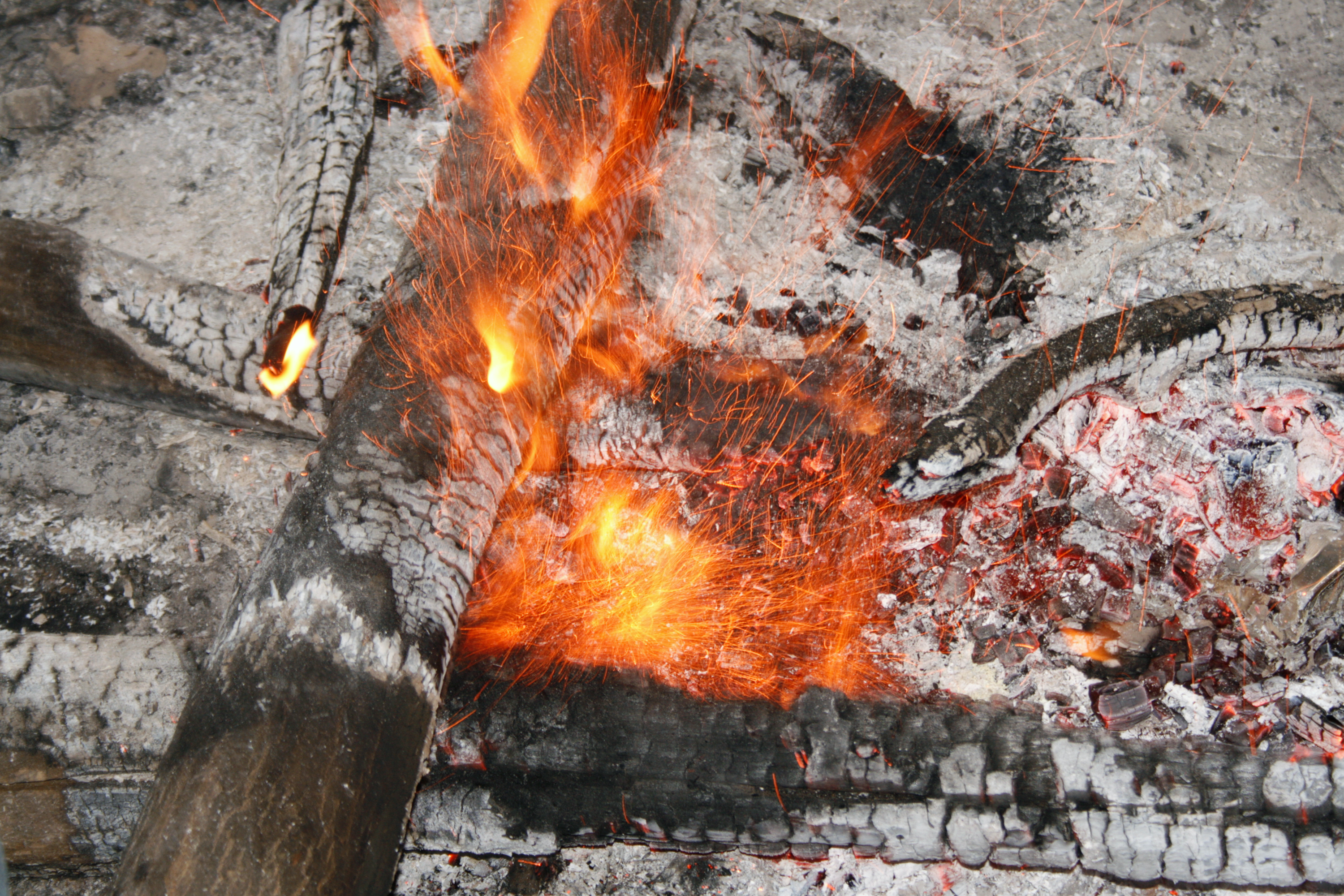 Campfire, Ashes, Burn, Coals, Fire, HQ Photo