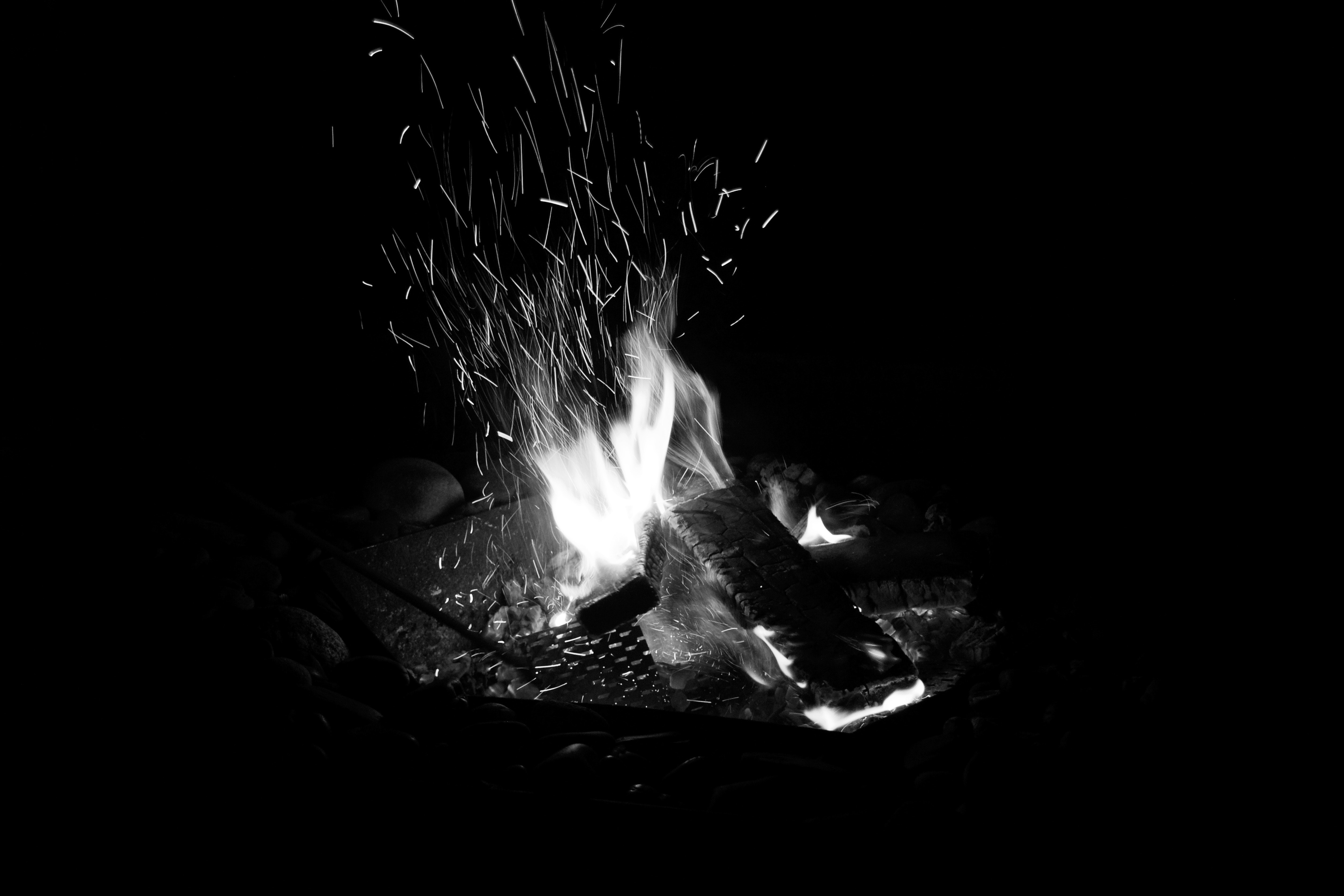 Camping Fire during Nighttime, Firewoods, Night, Luminescence, Insubstantial, HQ Photo
