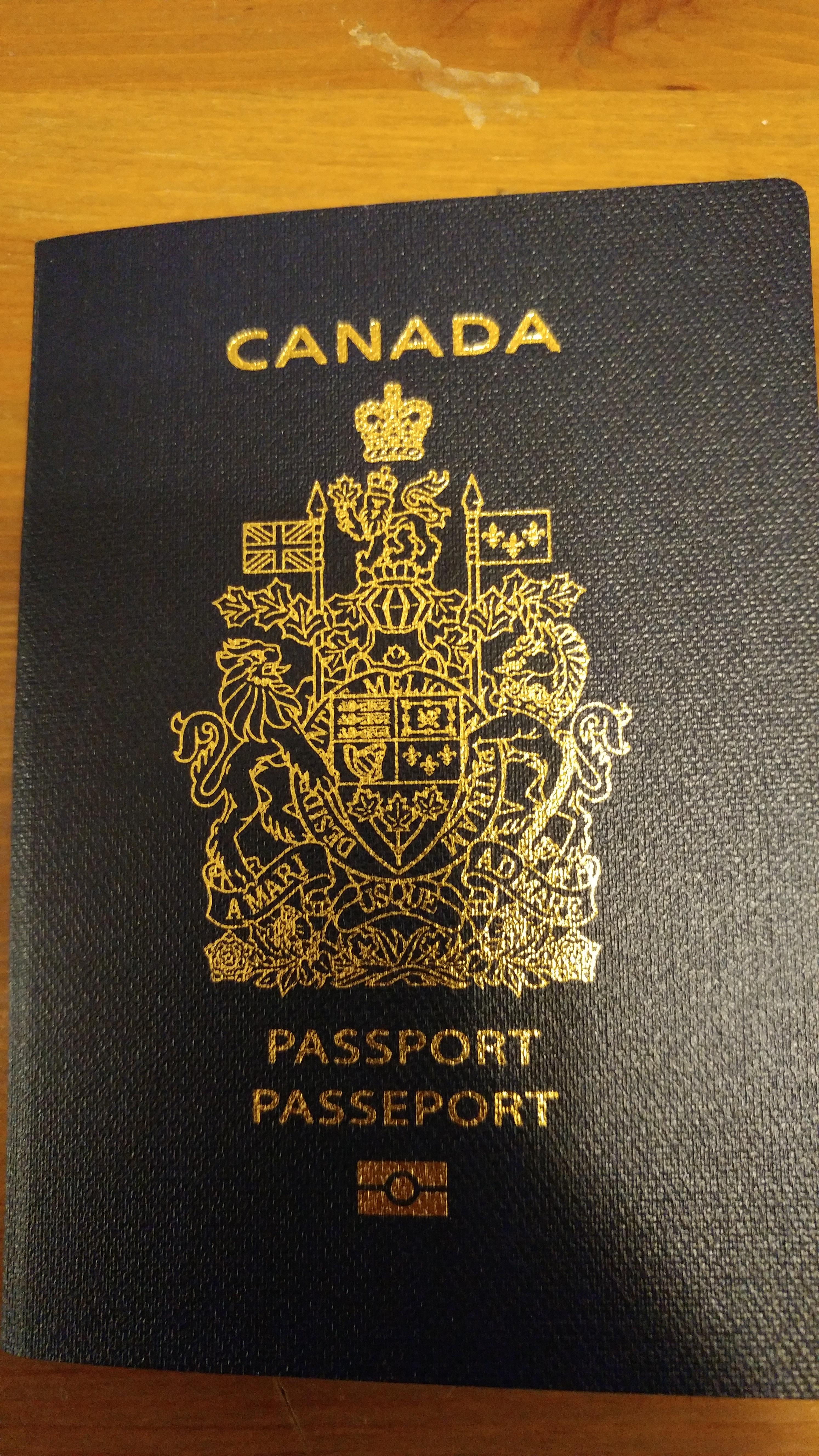 The front of the Canadian passport has a unicorn on it - Album on Imgur