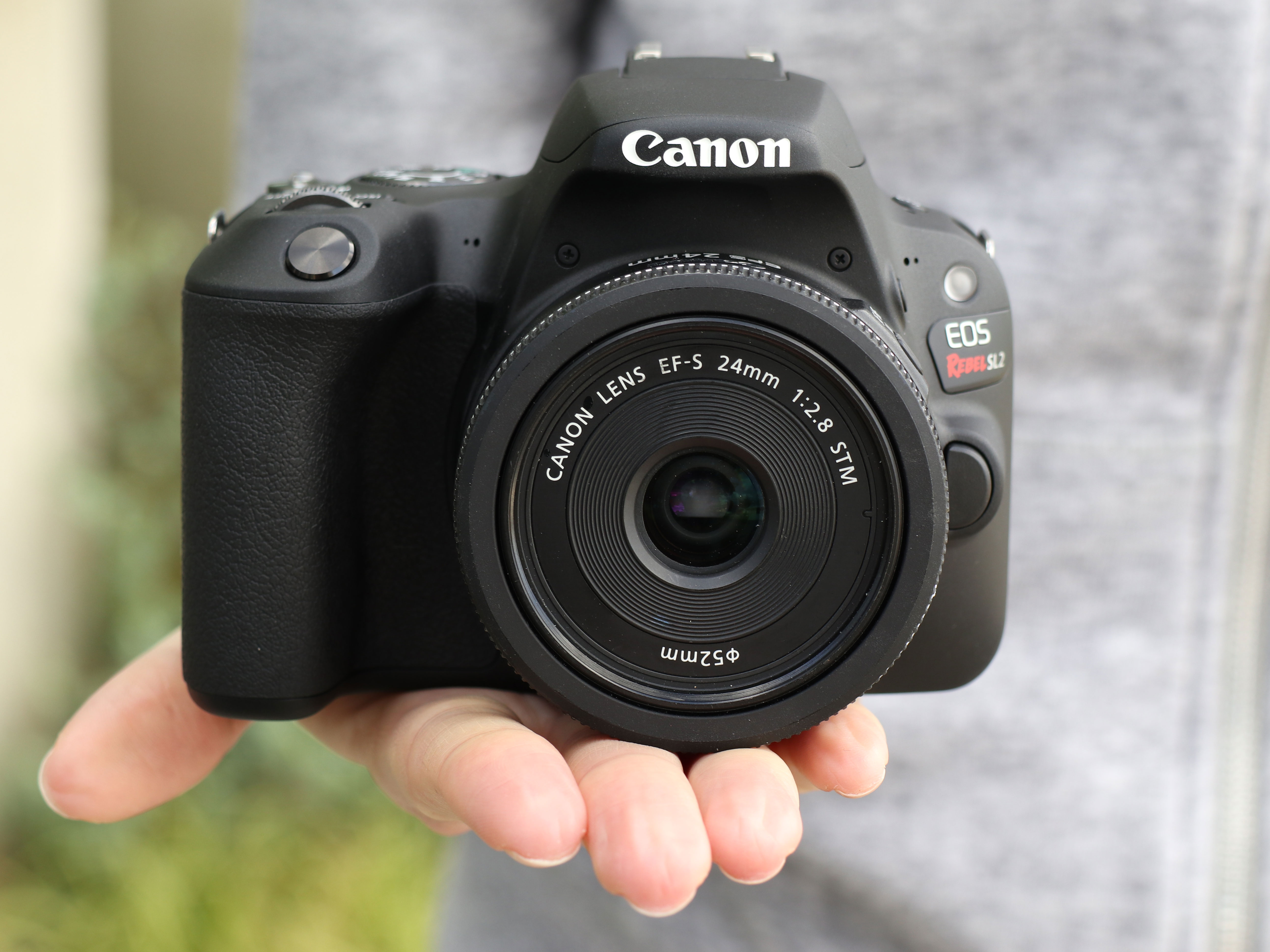 Canon EOS Rebel SL2 / EOS 200D Review: Digital Photography Review