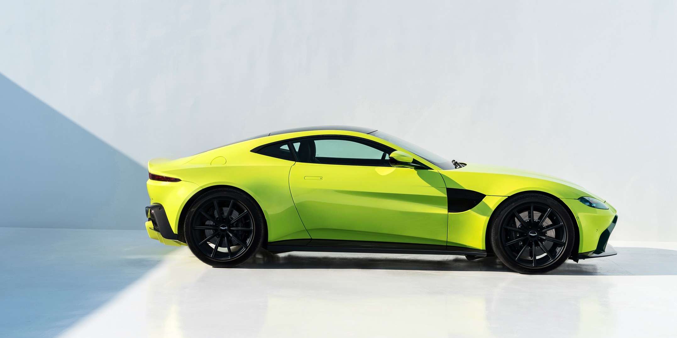 Aston Martin Unveils Its New, $150,000 Vantage Sports Car | WIRED
