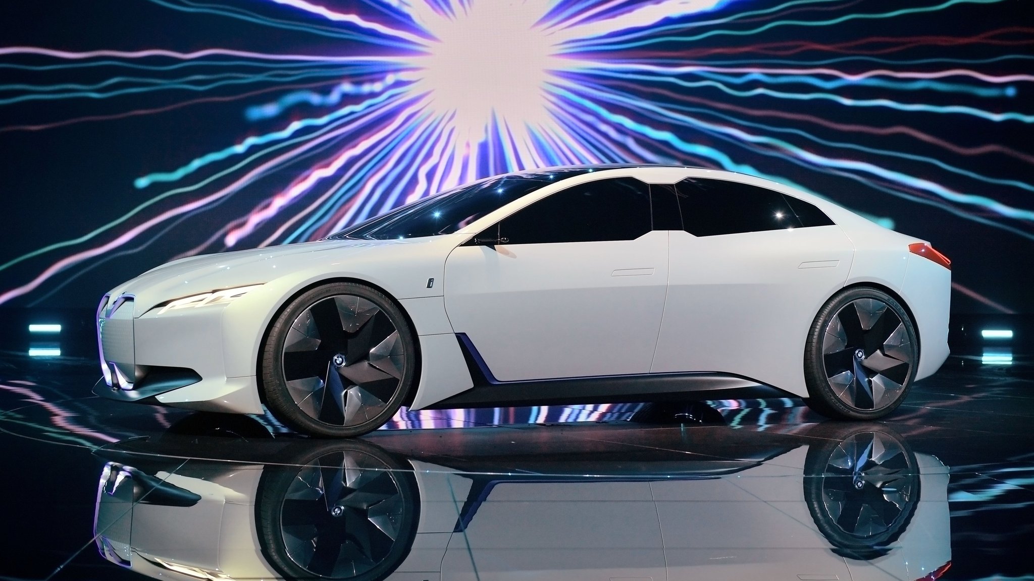 Electric car dream collides with reality on profits
