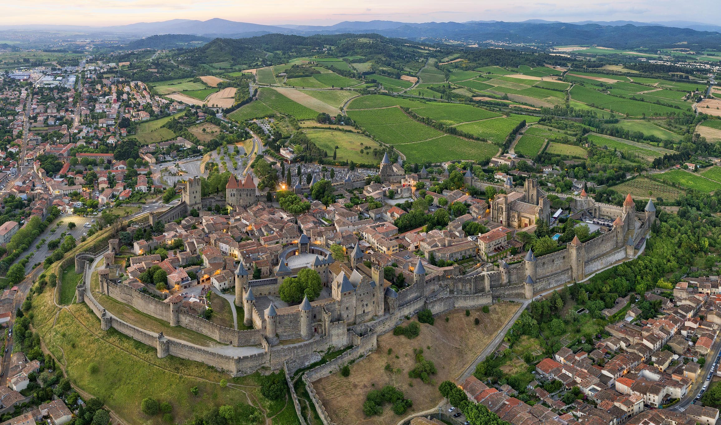 Exploring the Citadel City of Carcassonne, France - BUCKiTDREAM Blog
