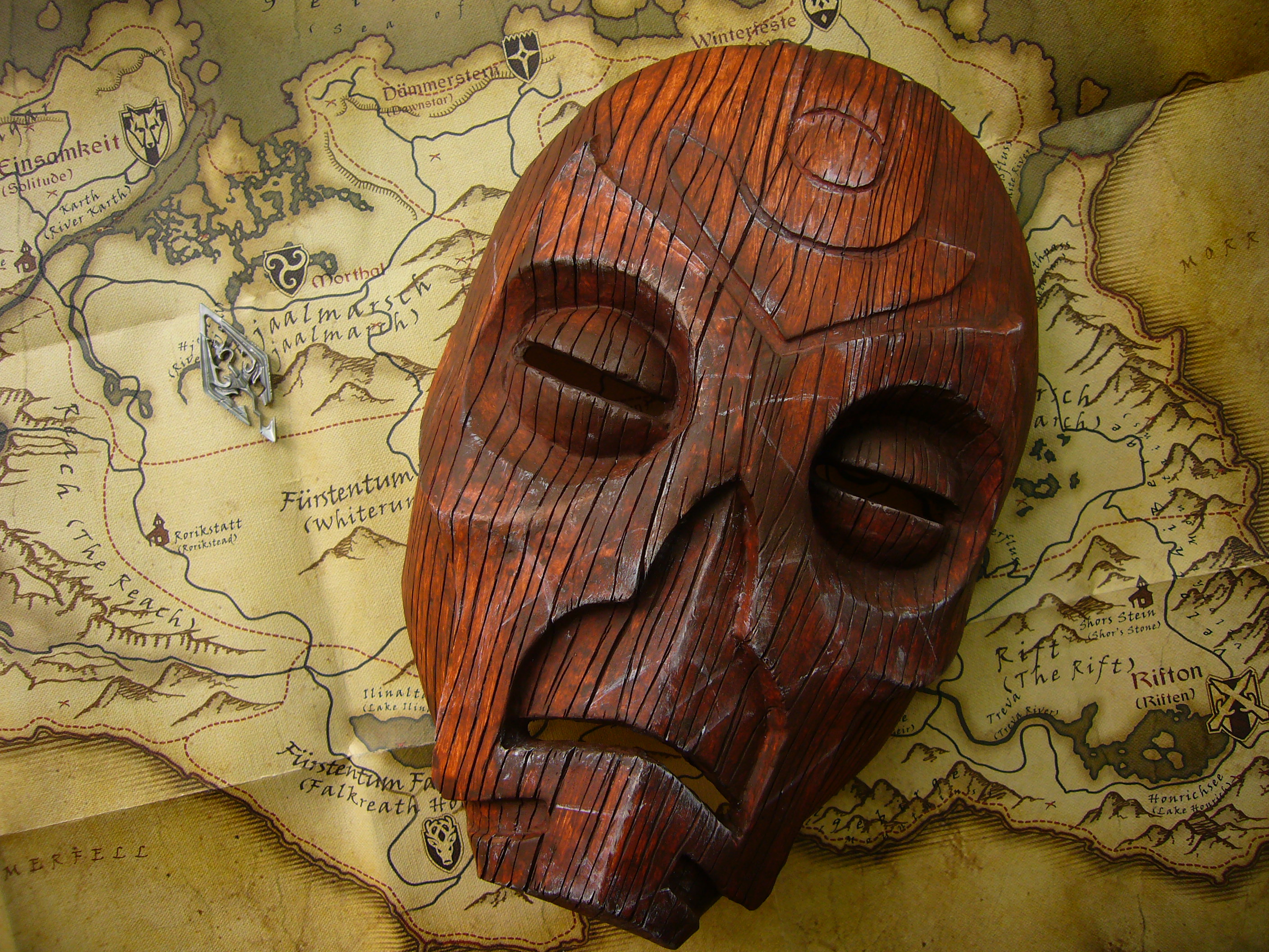 Wooden mask photo