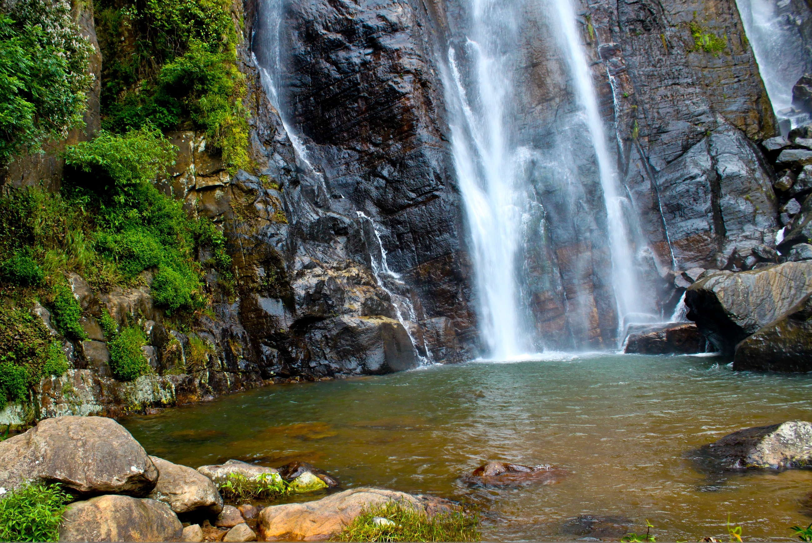 Cascadas de Sri Lanka: las 5 más bonitas
