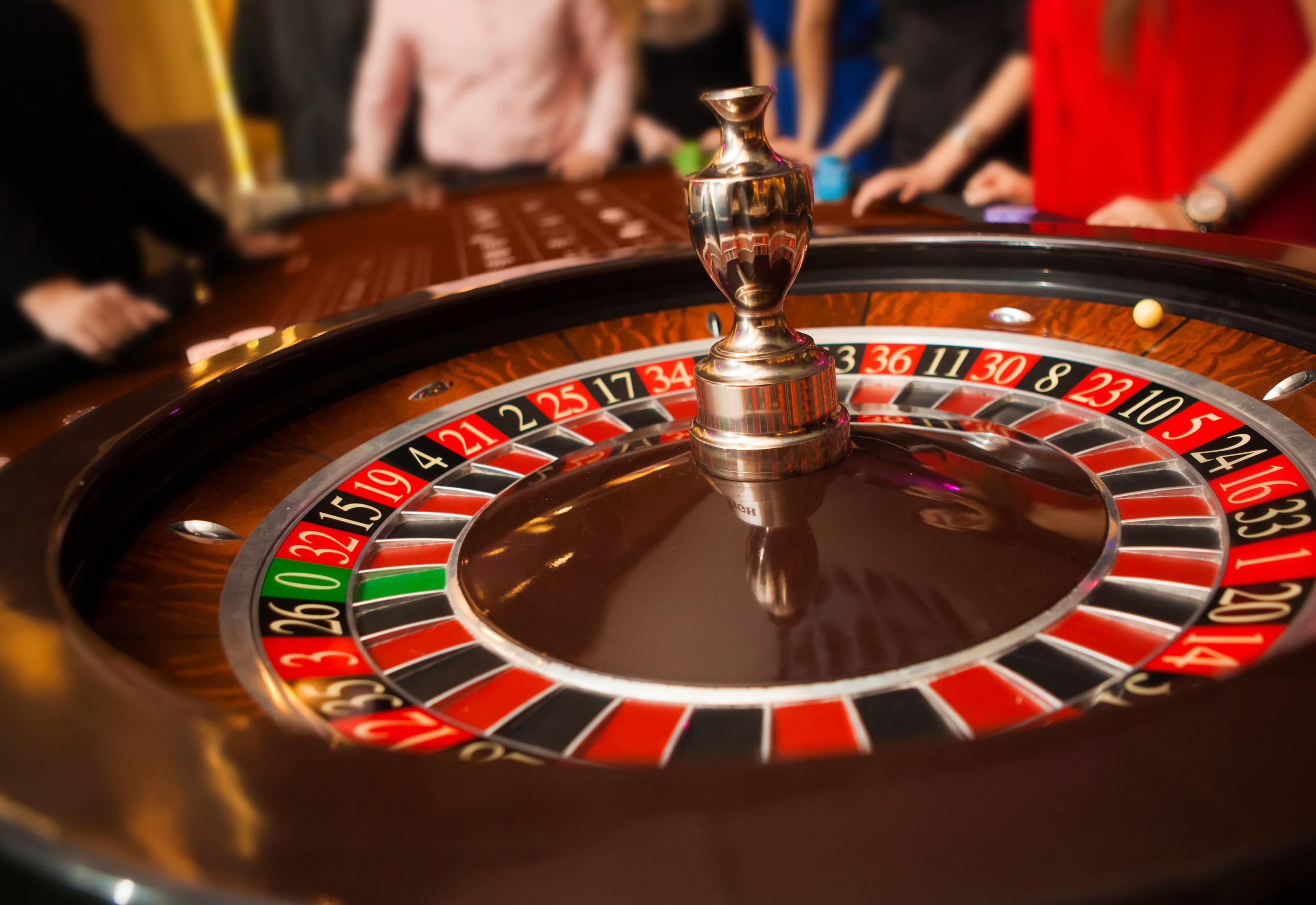Hoteliers want tourist-only casinos in order to attract Chinese gamblers