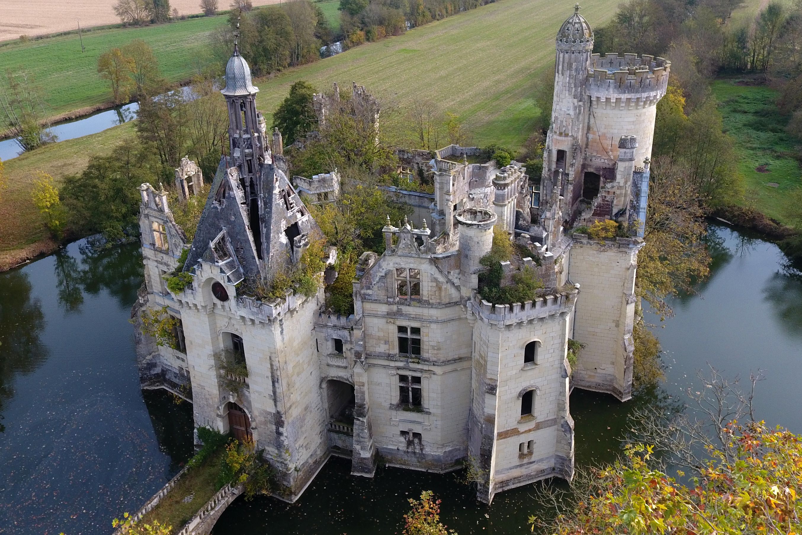 Over 11,000 Strangers Just Bought an Abandoned French Castle Together