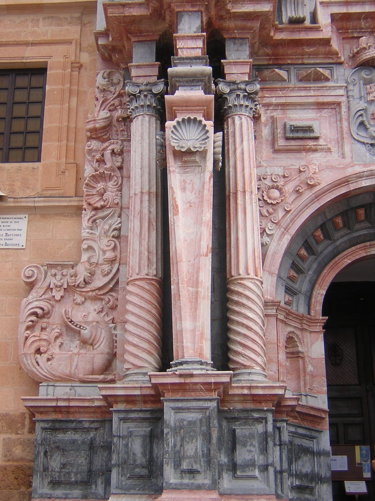 File:Caravaca de la Cruz castle column.JPG - Wikimedia Commons