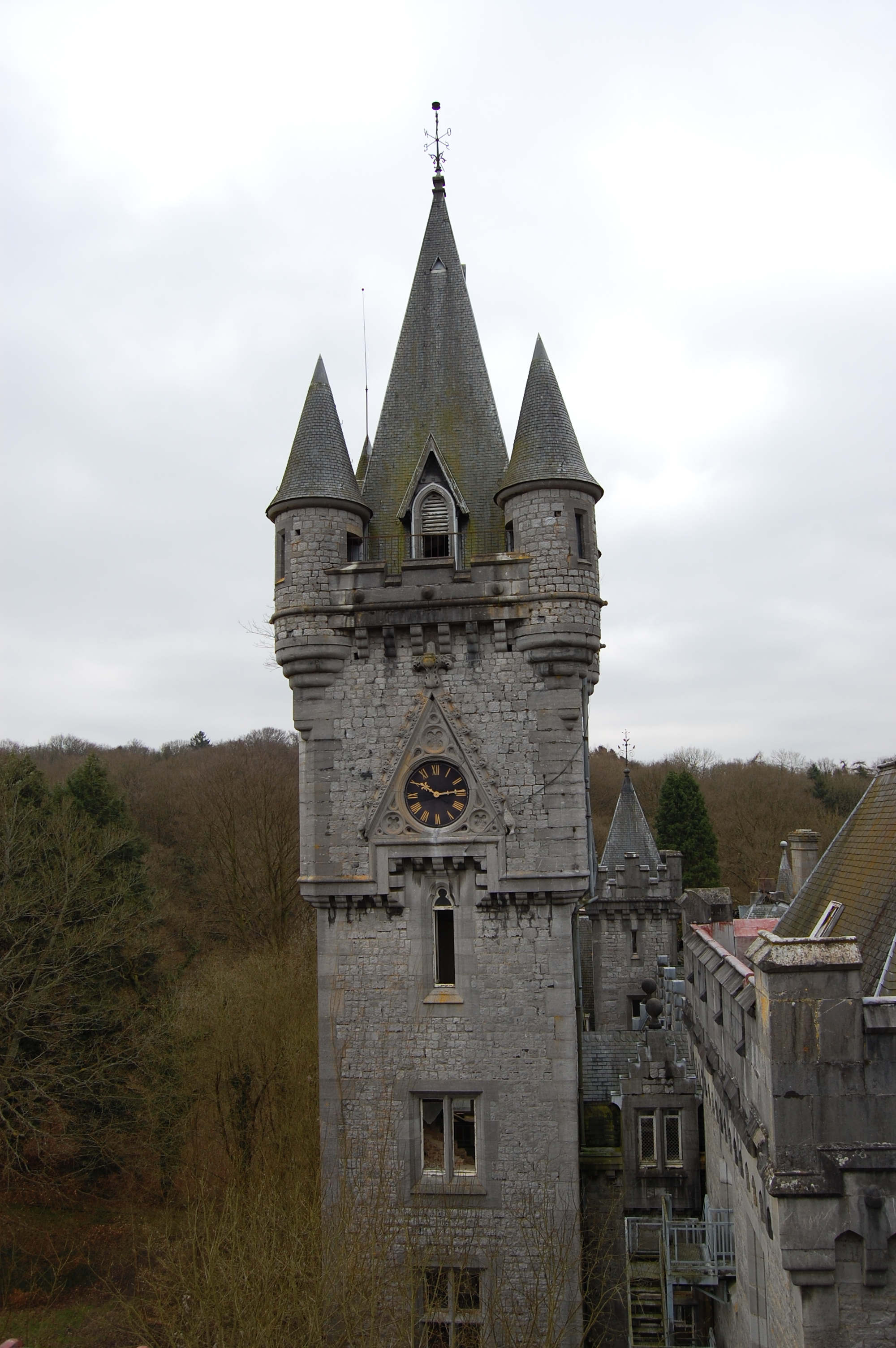 File:Castle Miranda tower.JPG - Wikimedia Commons