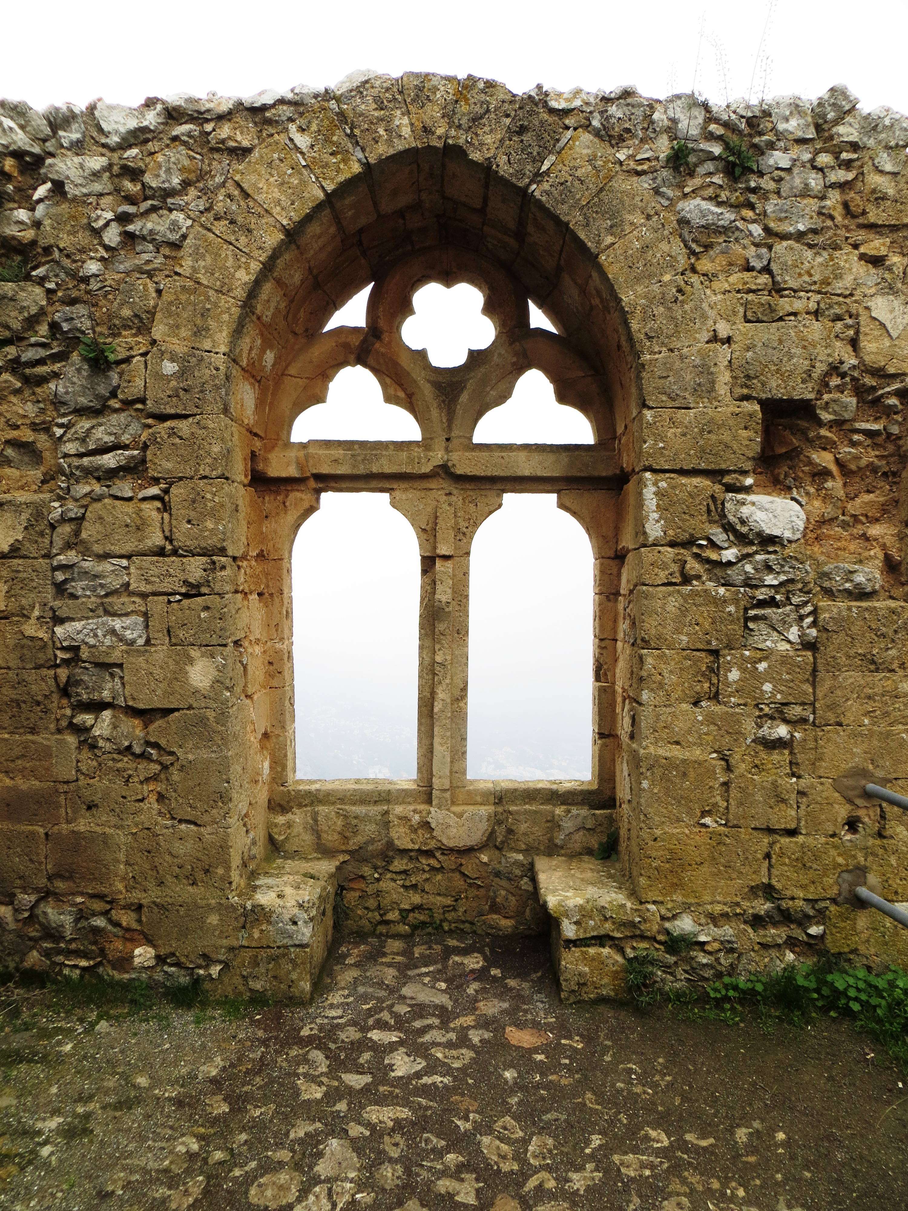 File:Saint Hilarion Castle - Queens window 01.JPG - Wikimedia Commons