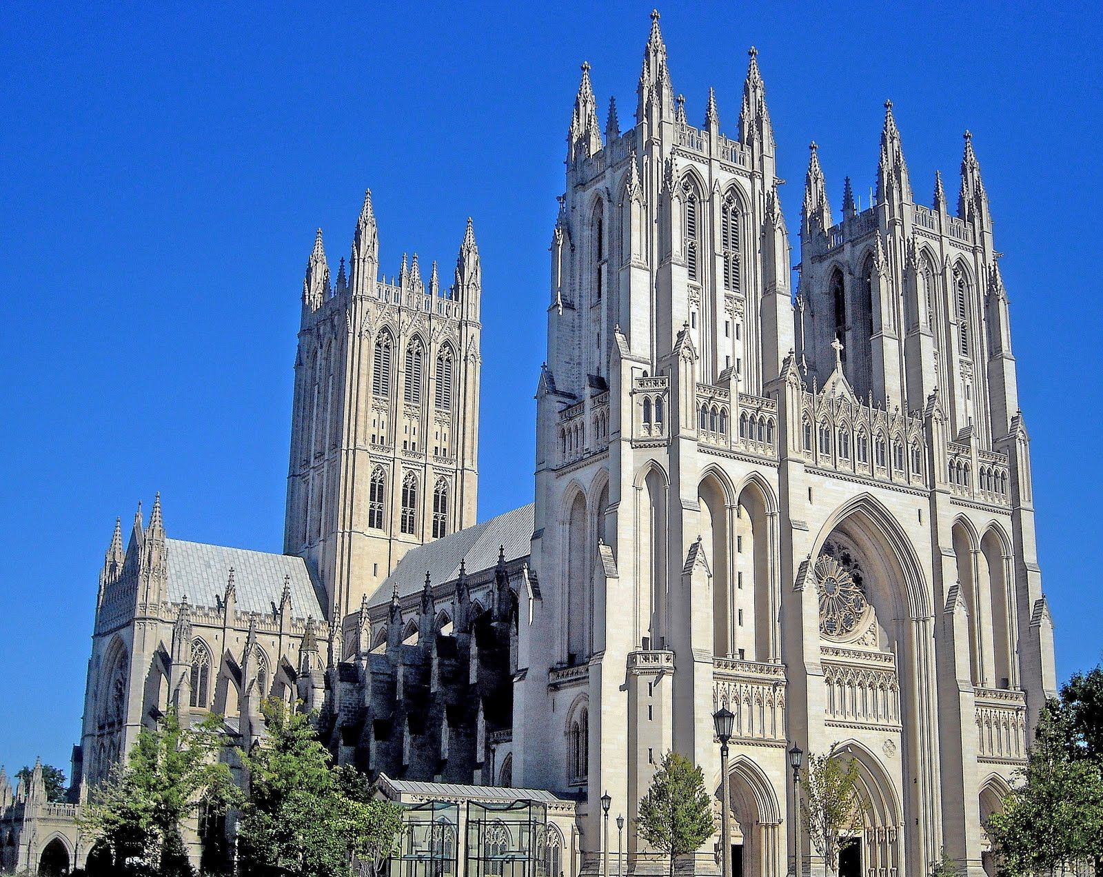 The National Cathedral in DC. Gorgeous church with photogenic ...