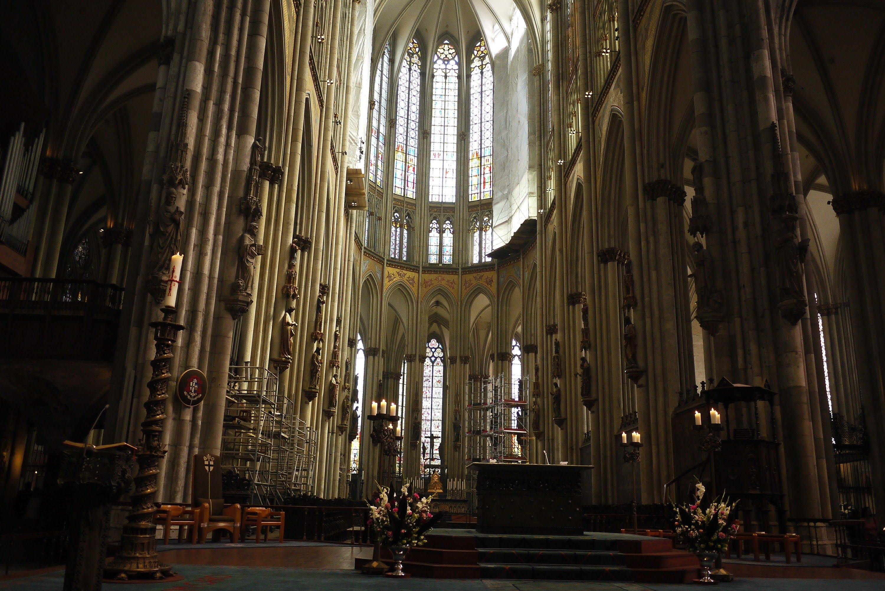 Cologne Cathedral Interior Tour - YouTube